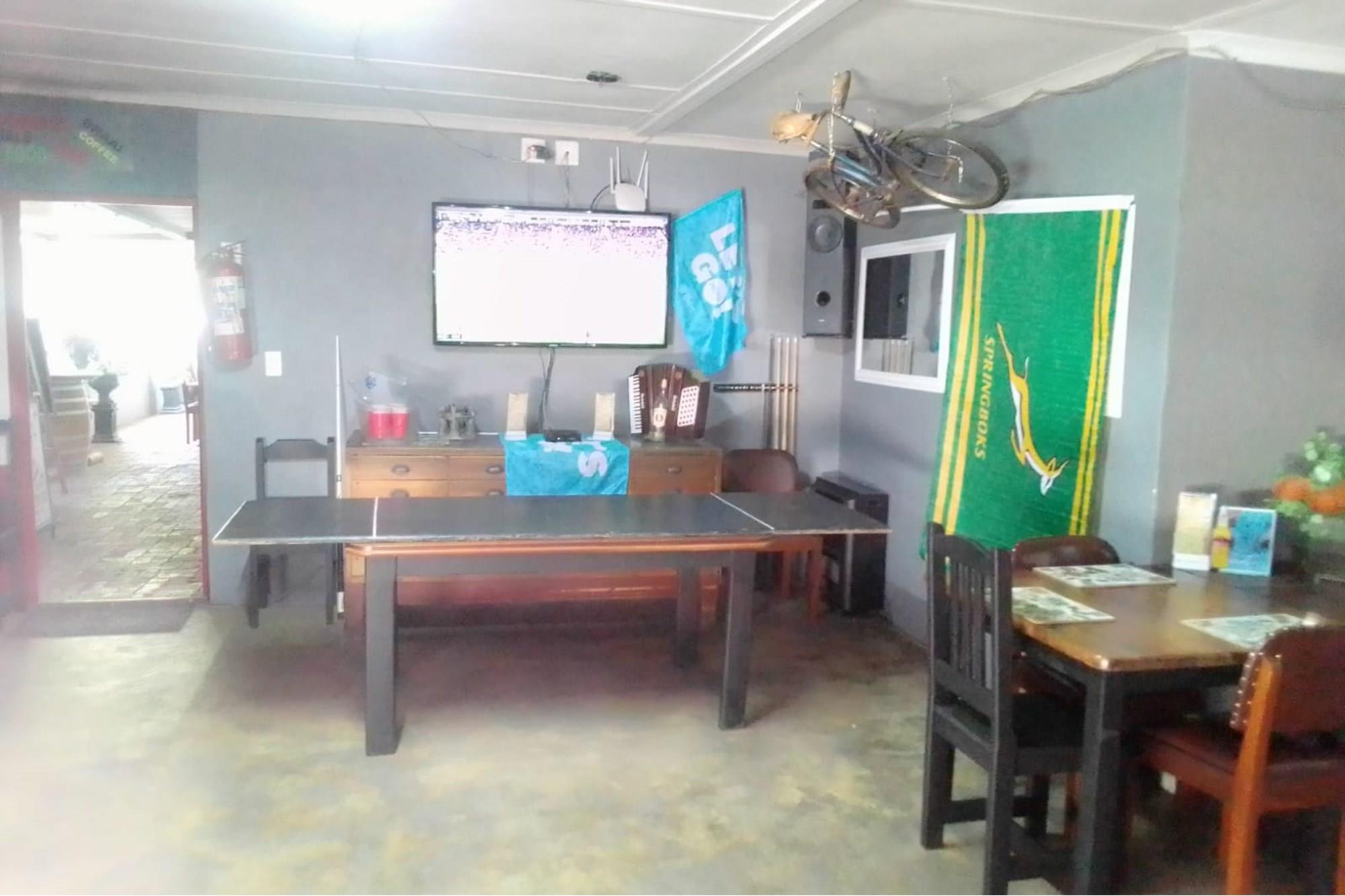 Amazing 21 ROOM Upmarket Guest House in Porterville