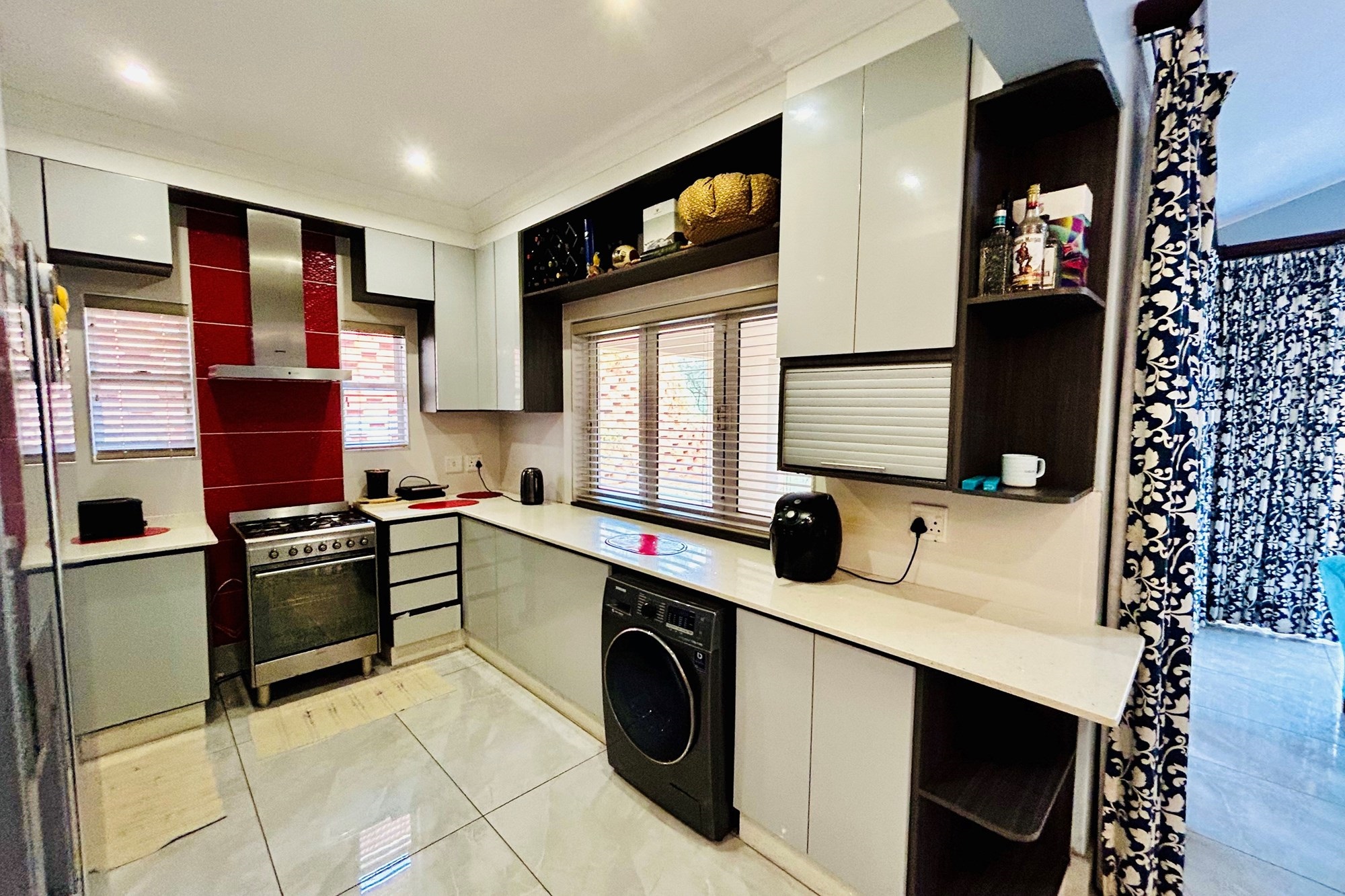 3 BEDROOM TOWNHOUSE IN KINDLEWOOD ESTATE TO RENT