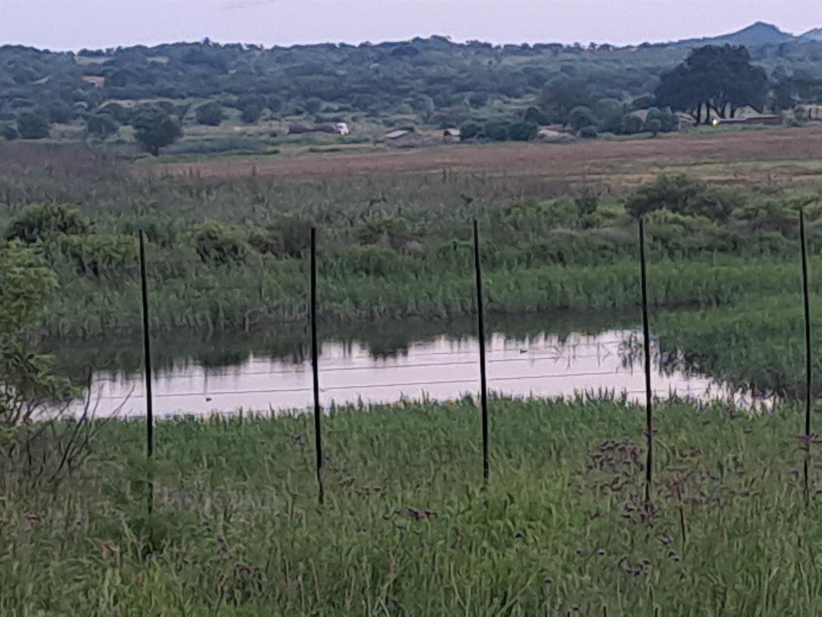 Beautiful farm at Maanhaarrand. . Enjoy a country lifestyle near a lot of towns and cities.