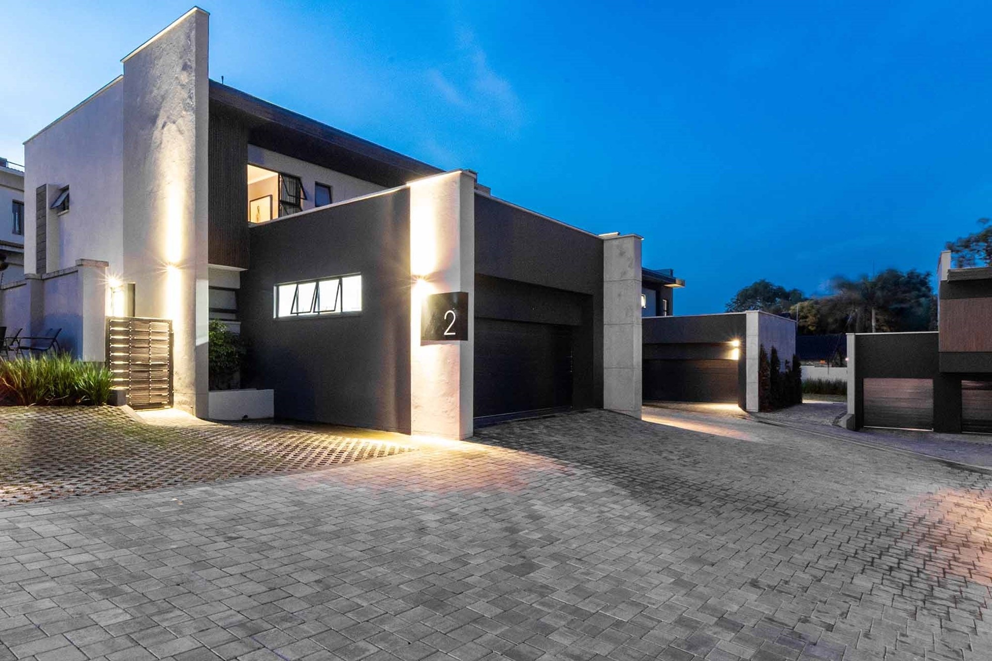 Sophisticated Contemporary Living | Exclusive Cluster Units in Waterkloof/Waterkloof Heights Border