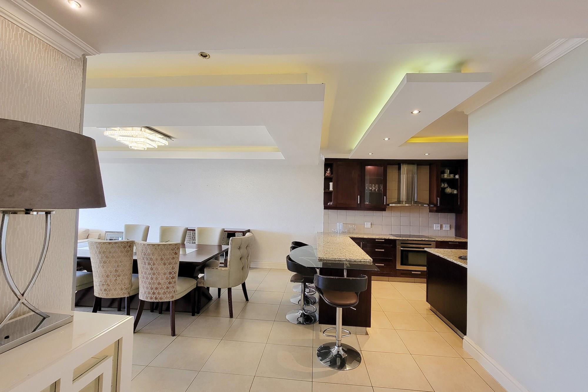 4 Bed 4 Bath Luxury Unit in an Estate with drive up access
