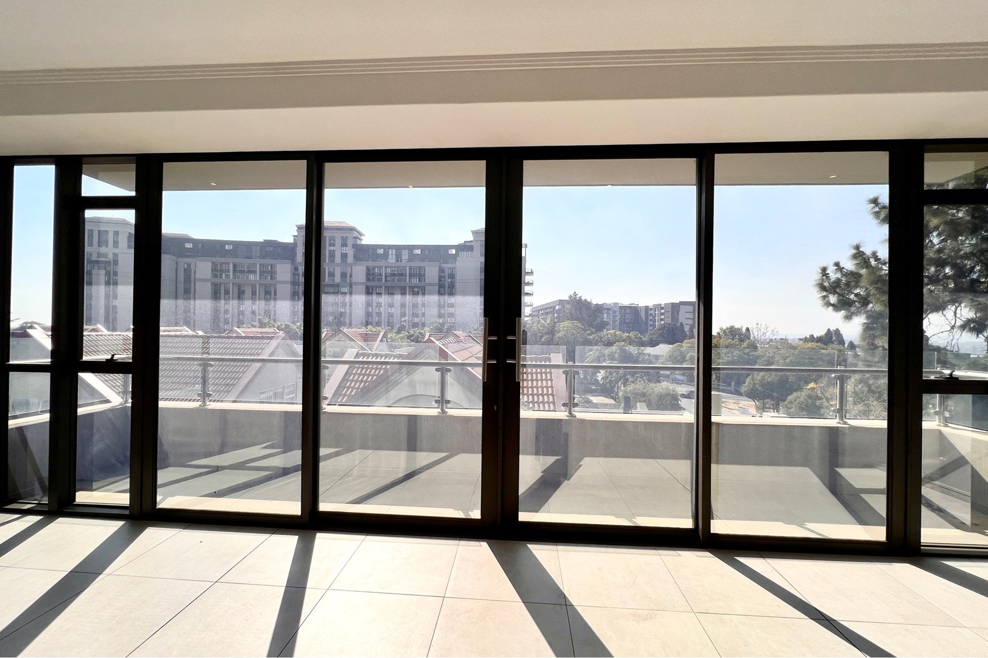 Charming 2 bedroom Unit for sale at the Masingita towers