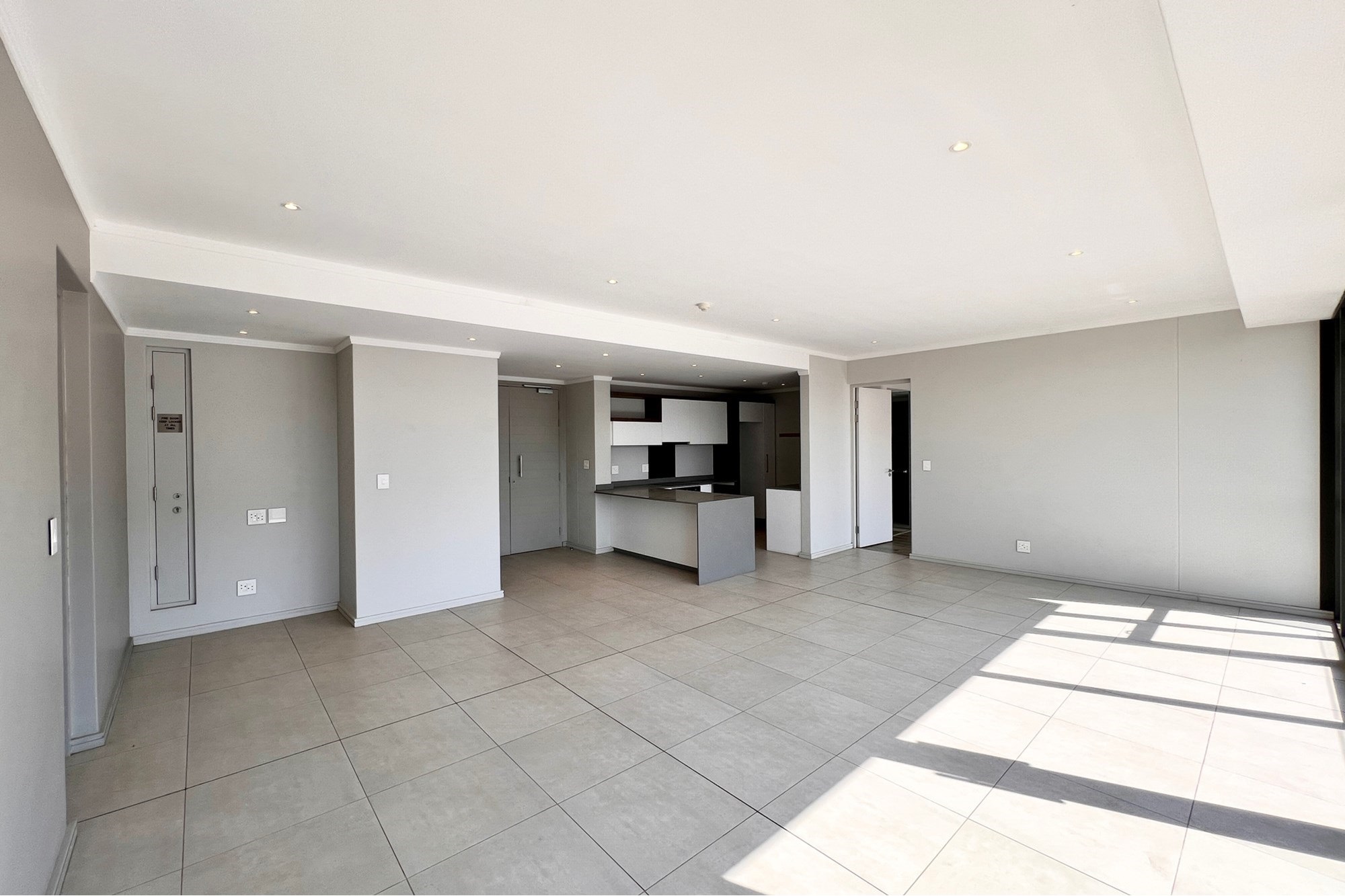 Charming 2 bedroom Unit for sale at the Masingita towers