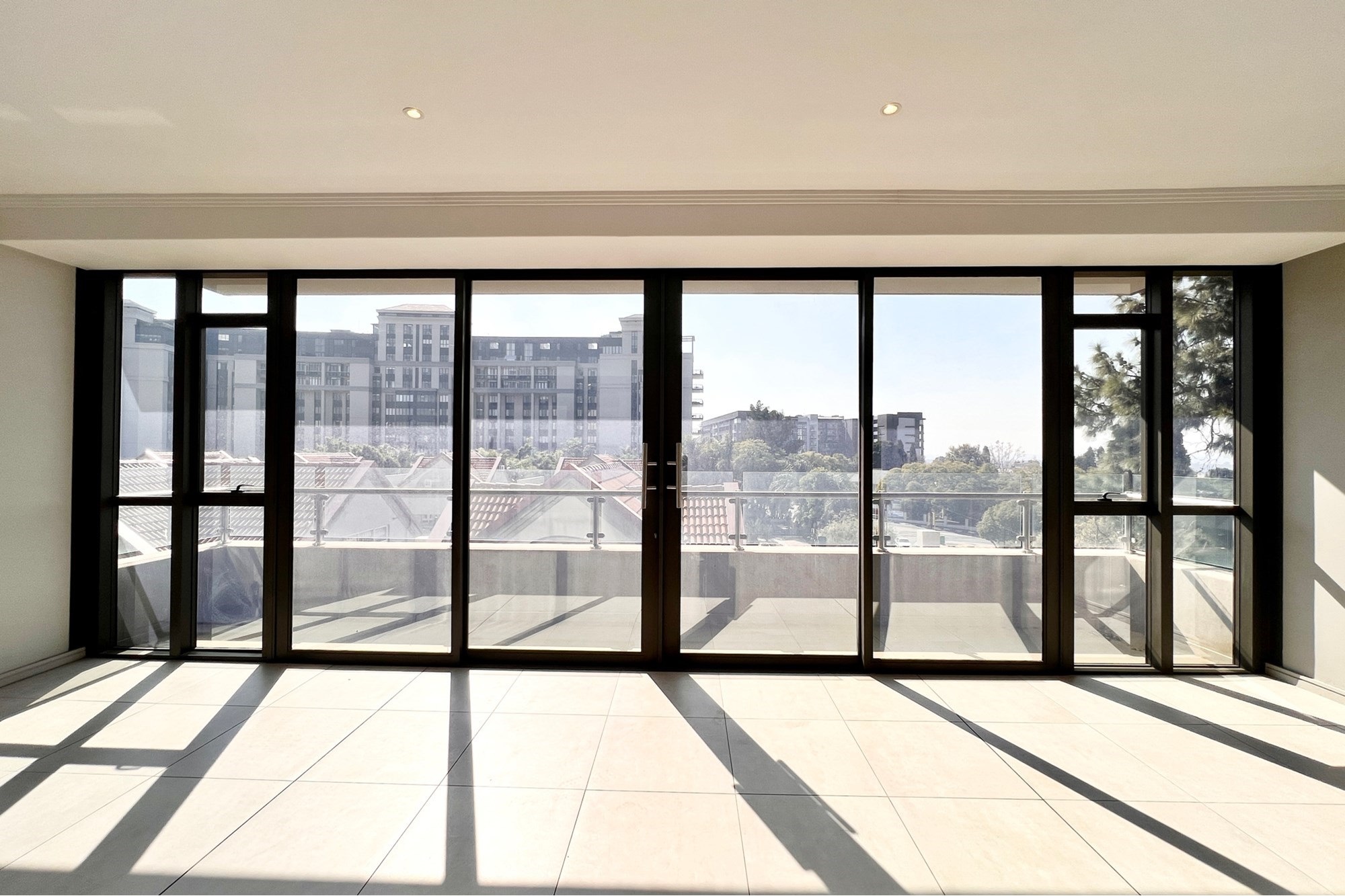 Charming 2 bedroom Unit for sale at the Masingita towers