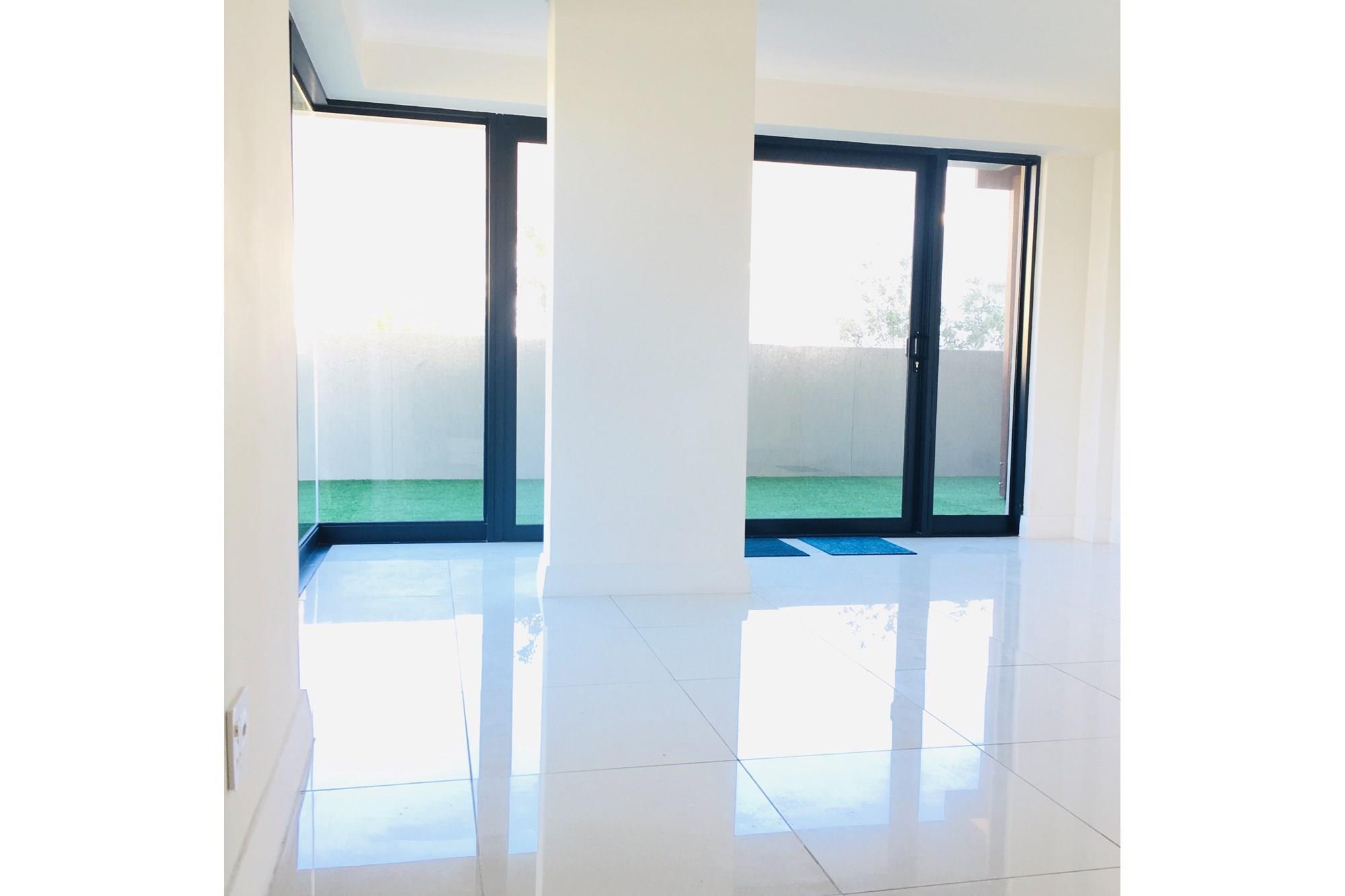 Two Bedroom Apartment Unfurnished Available For Sale in Zonnebloem