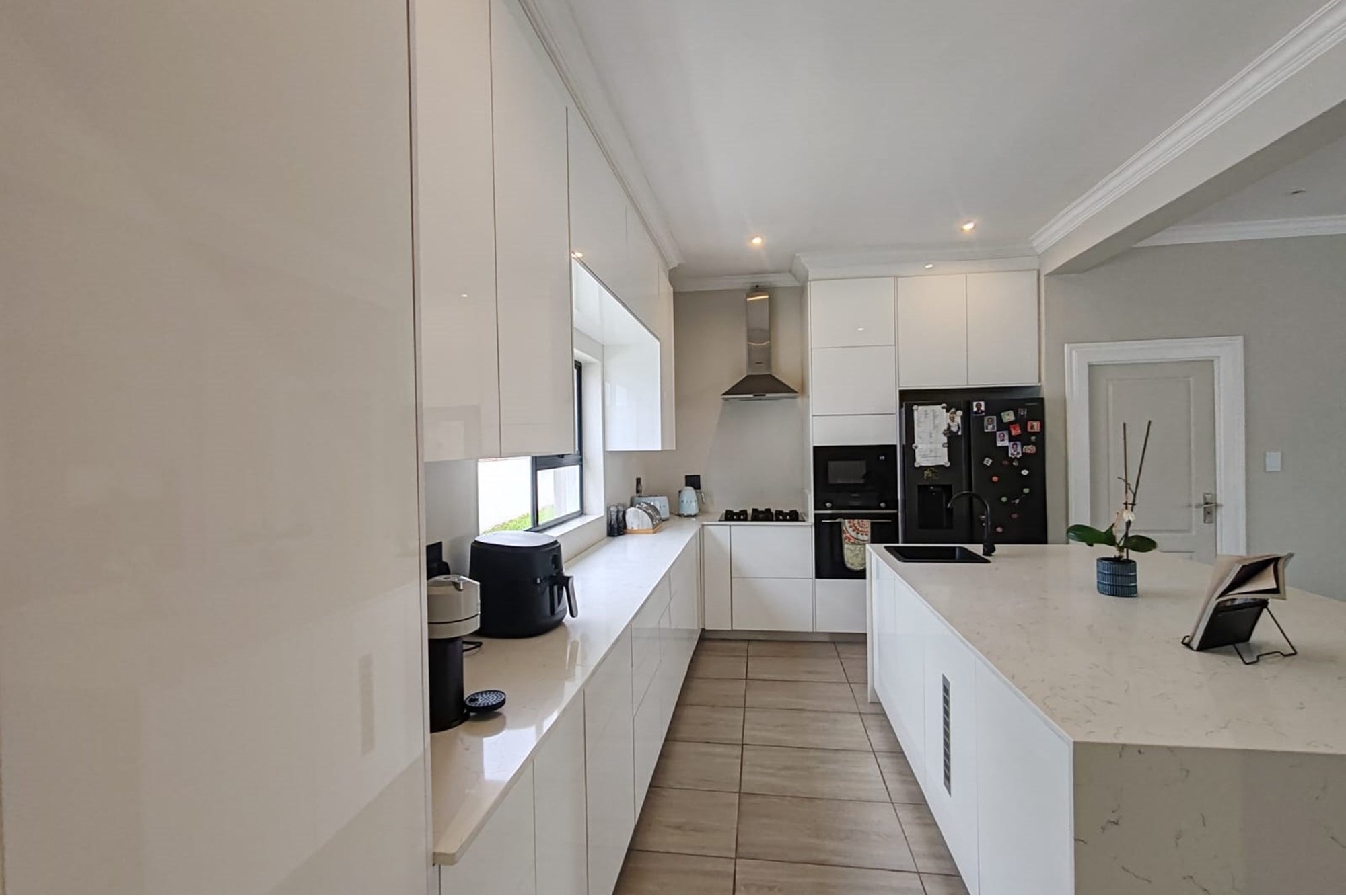 4 Bedroom House in Blue Valley Golf Estate
