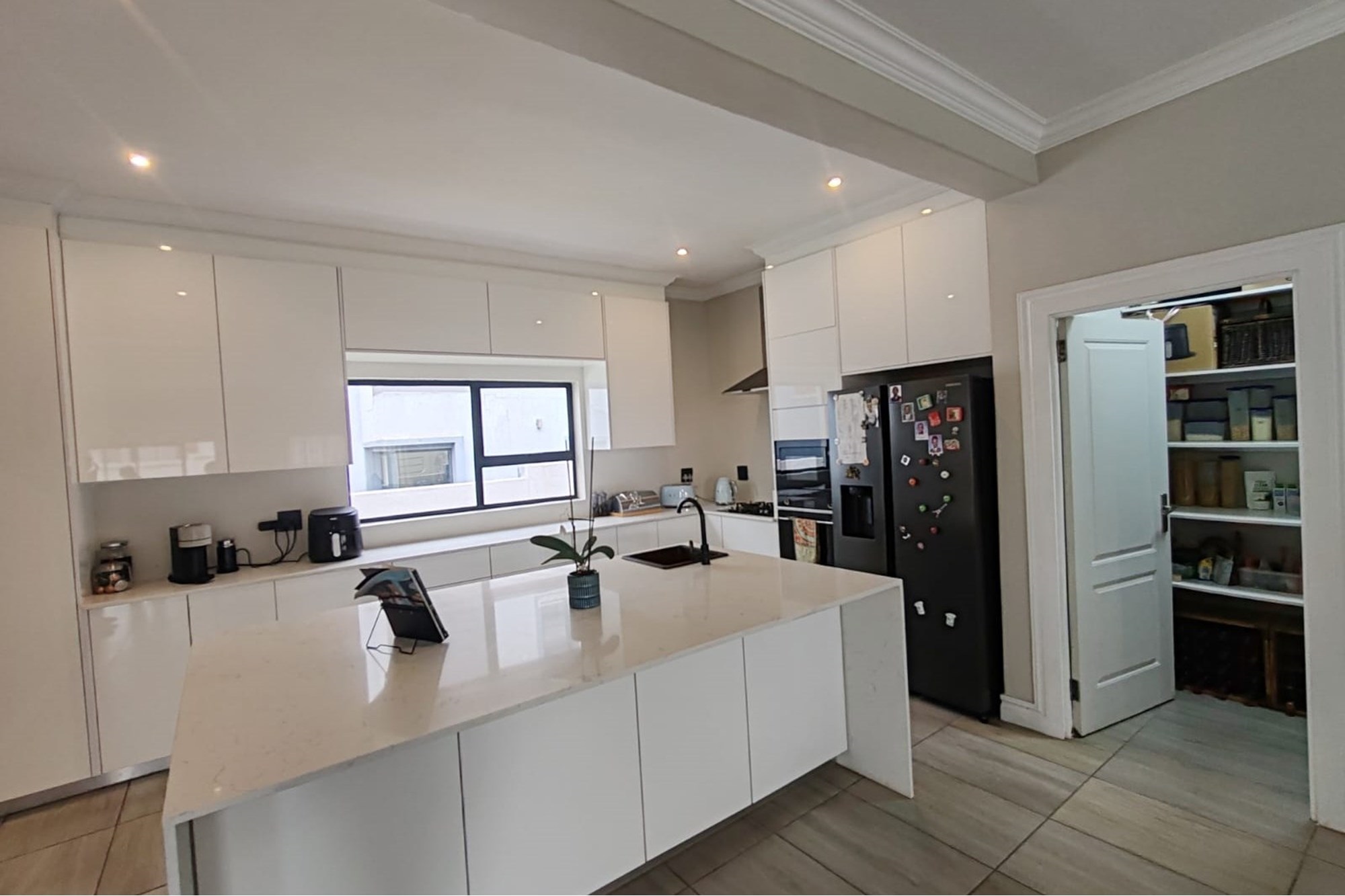 4 Bedroom House in Blue Valley Golf Estate