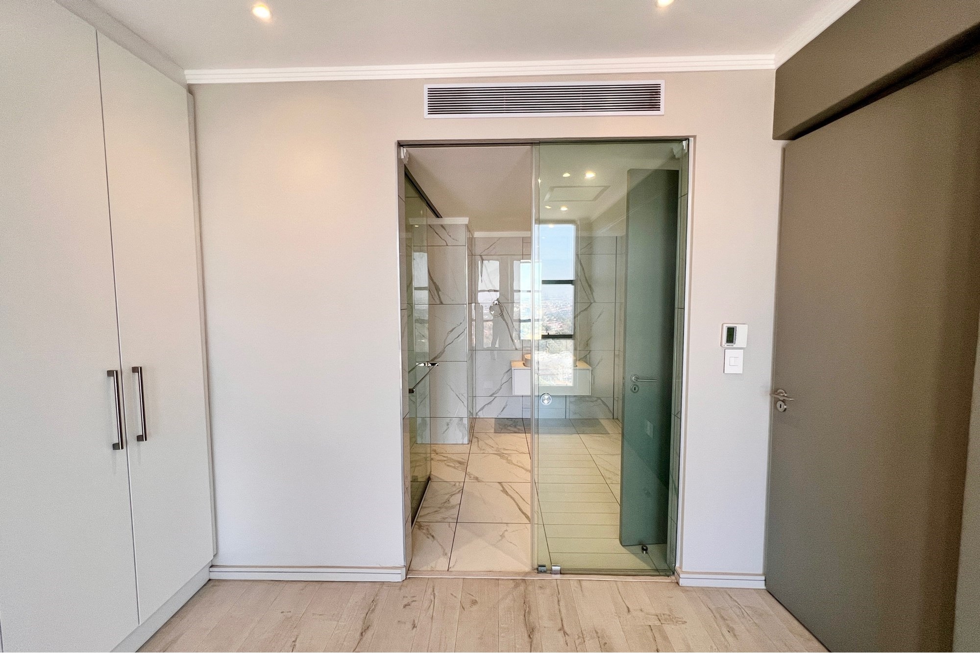 Luxurious 3-Bedroom Penthouse in Masingita Towers