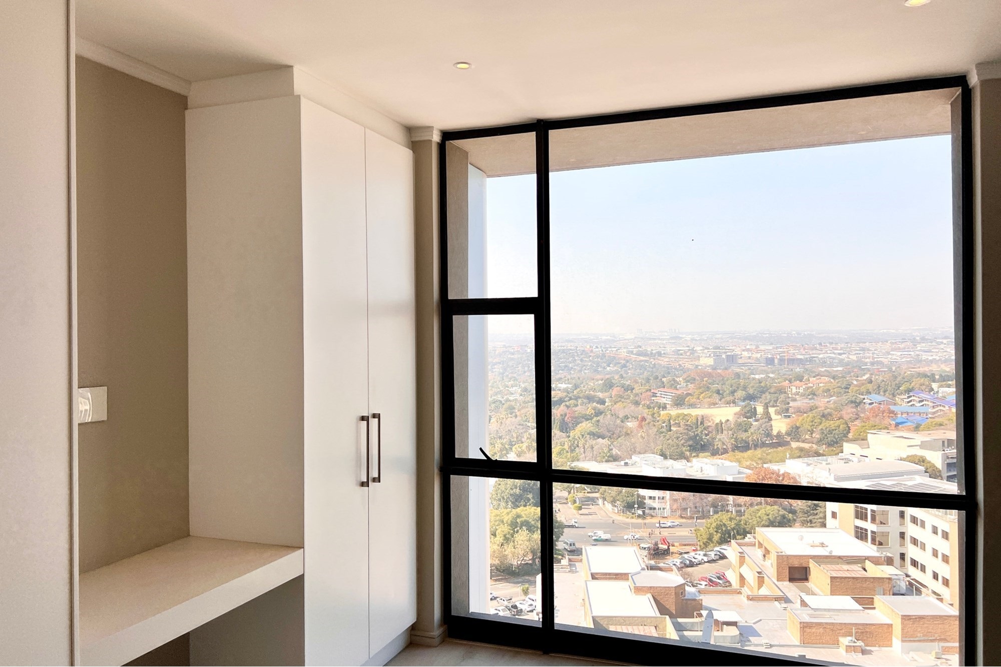 Luxurious 3-Bedroom Penthouse in Masingita Towers