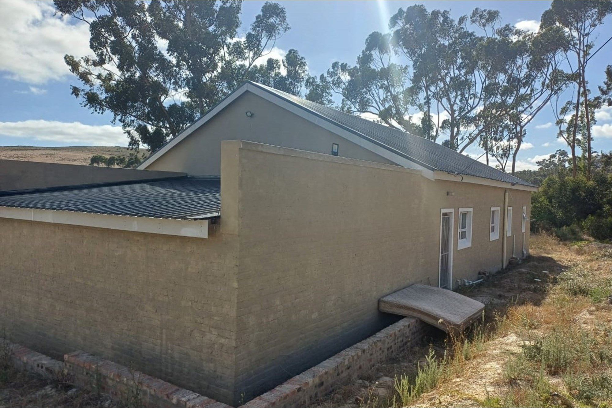 Spacious 3-Bedroom Family Home on 2600M2 Land in Tesselaarsdal