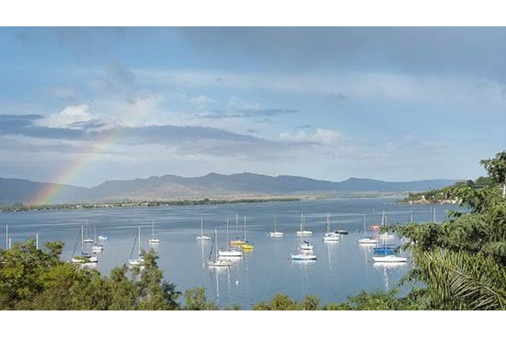 Magnificent views and a serene lifestyle await!