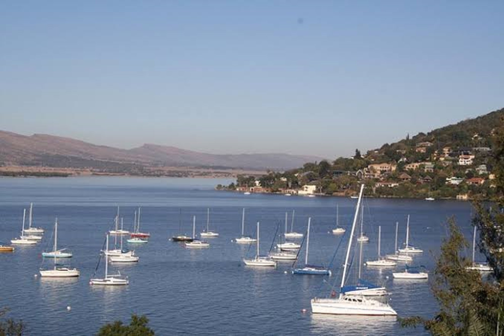 Magnificent views and a serene lifestyle await!