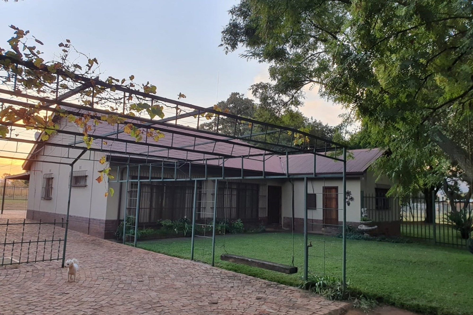 Perfect Family Home and Investment Opportunity - 2 Ha Agricultural Holding