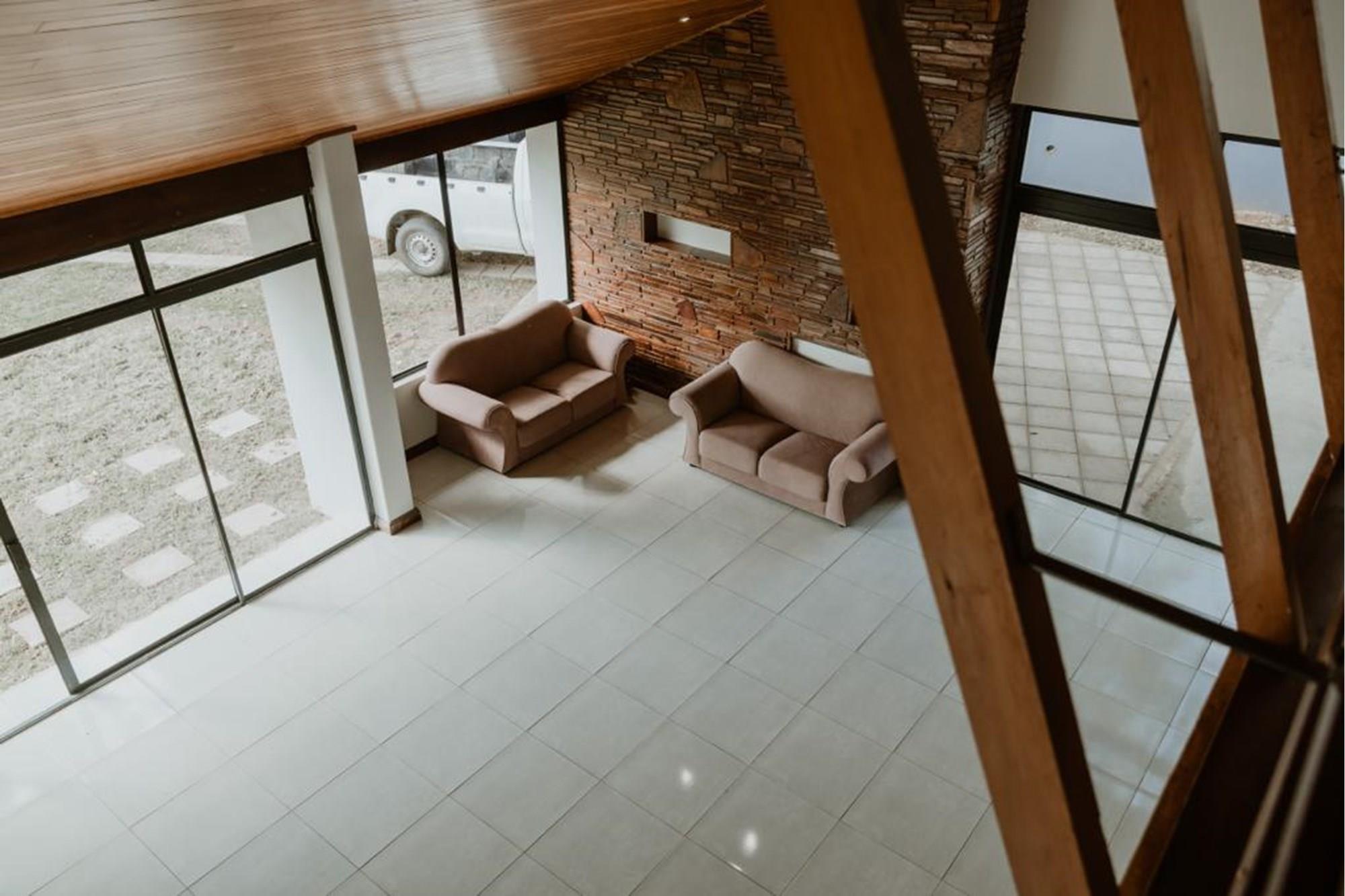 This elegant renovated house boasts 5 bedrooms and 4 bathrooms, including a bachelor flat.