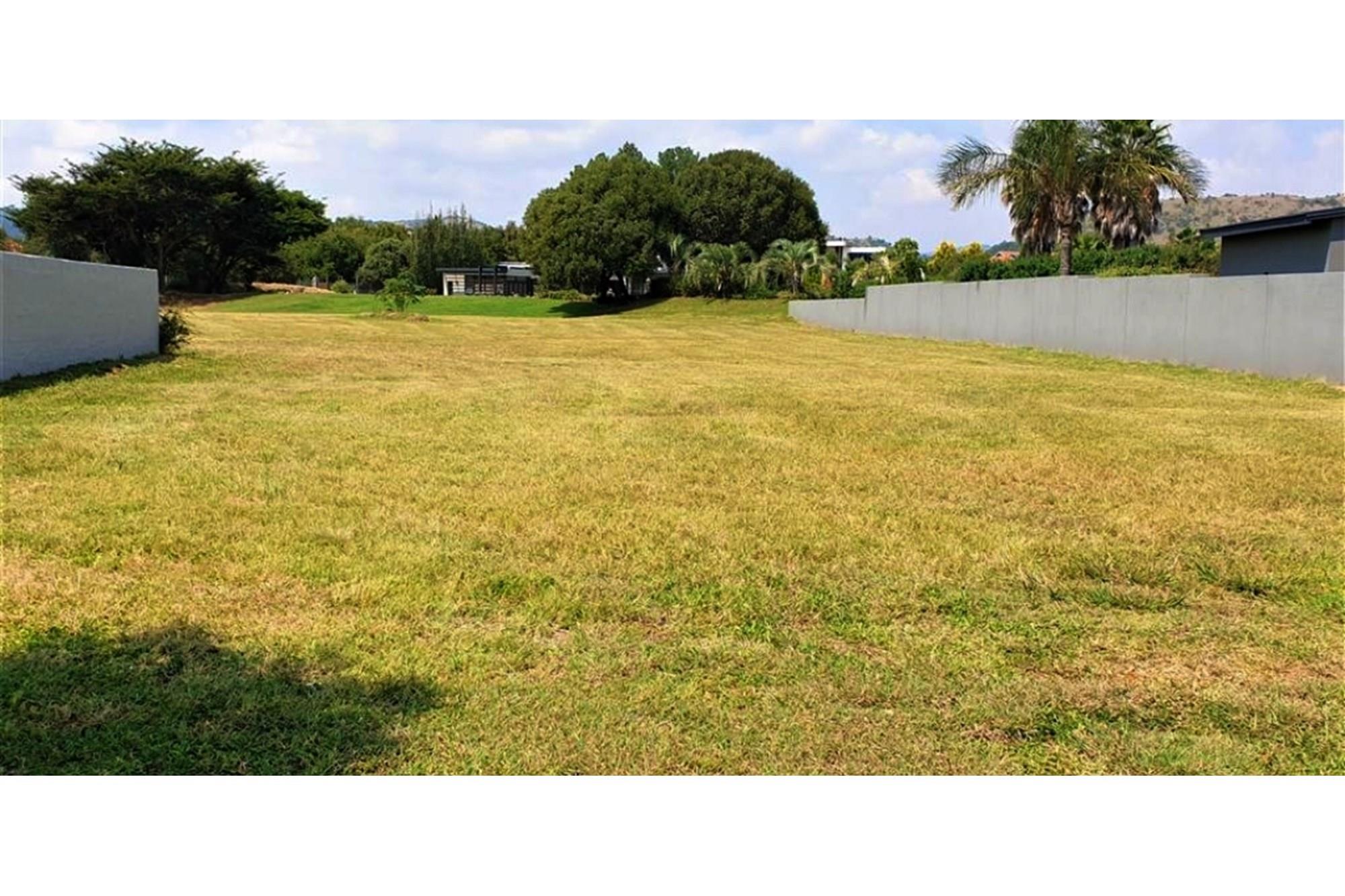 Resides in this expansive canvas, where luxury knows no bounds!