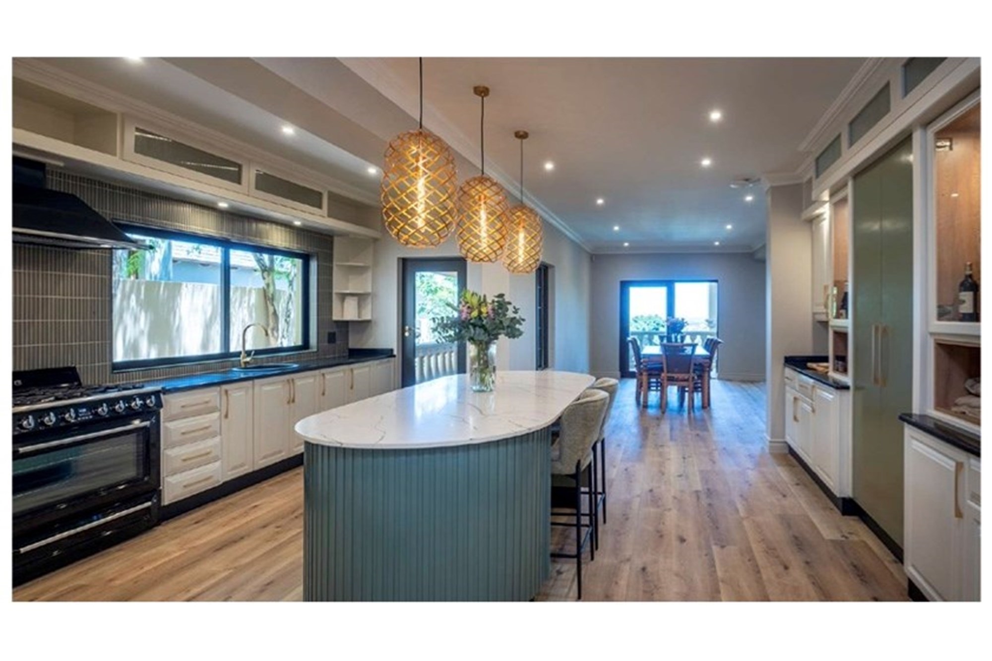 Grand Three-Storey Waterkloof Home with Gym, Cottage Panoramic Views