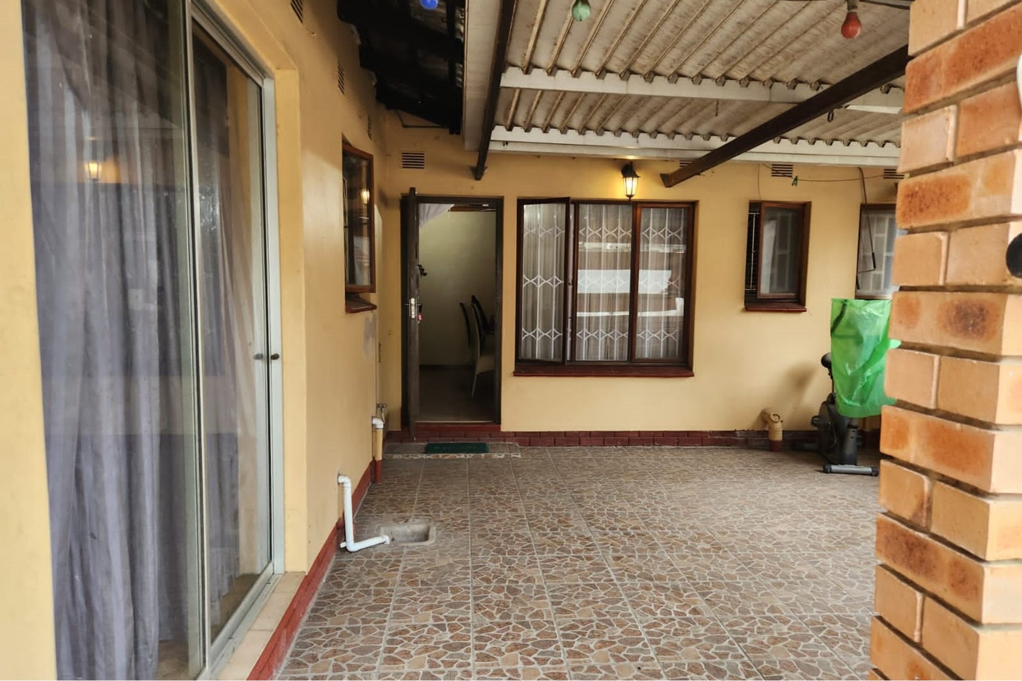 House for rent in Hillary, Durban, KwaZulu Natal, 1640 m²
