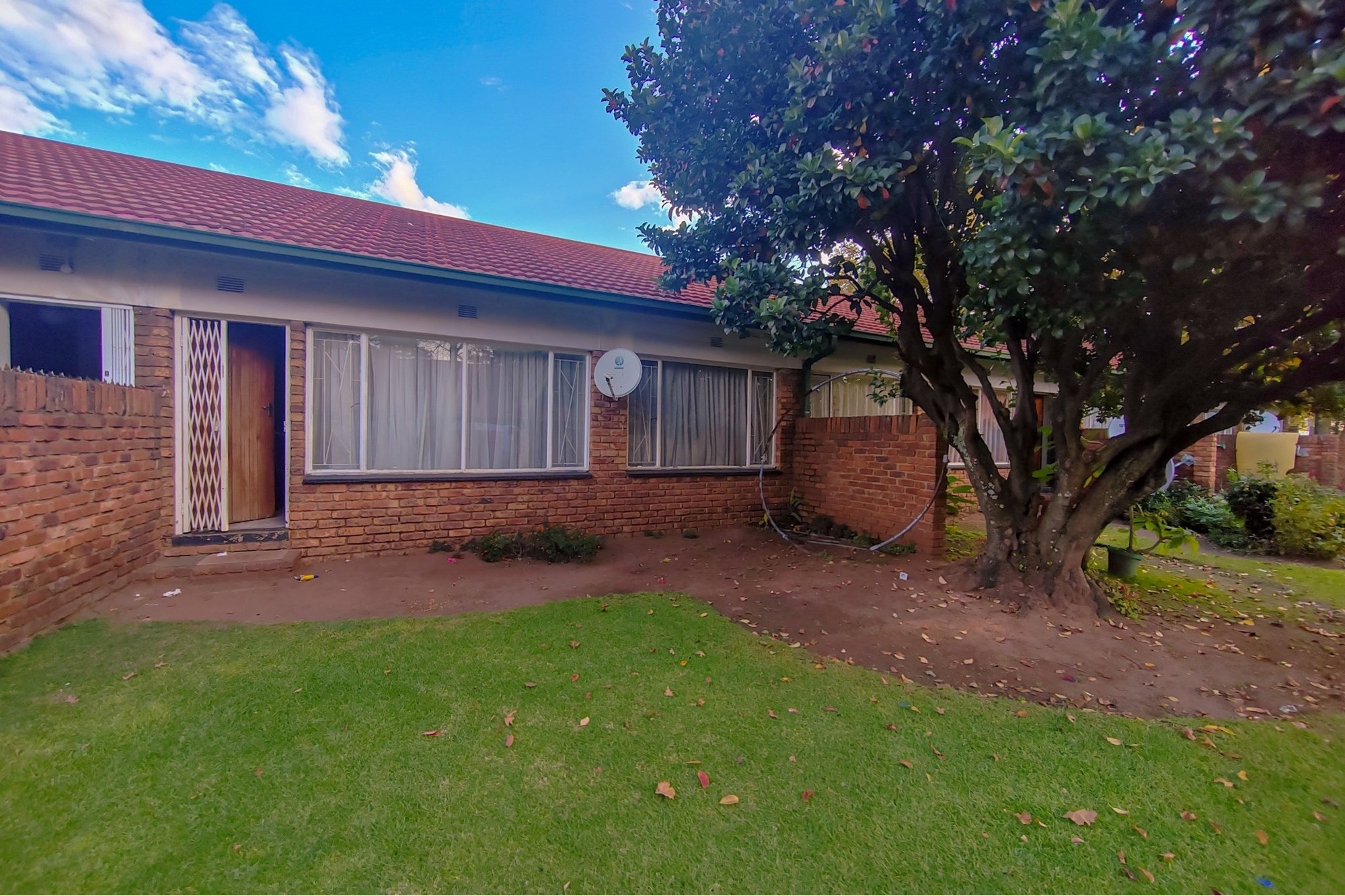 2 Bedroom Townhouse in Middelburg Central