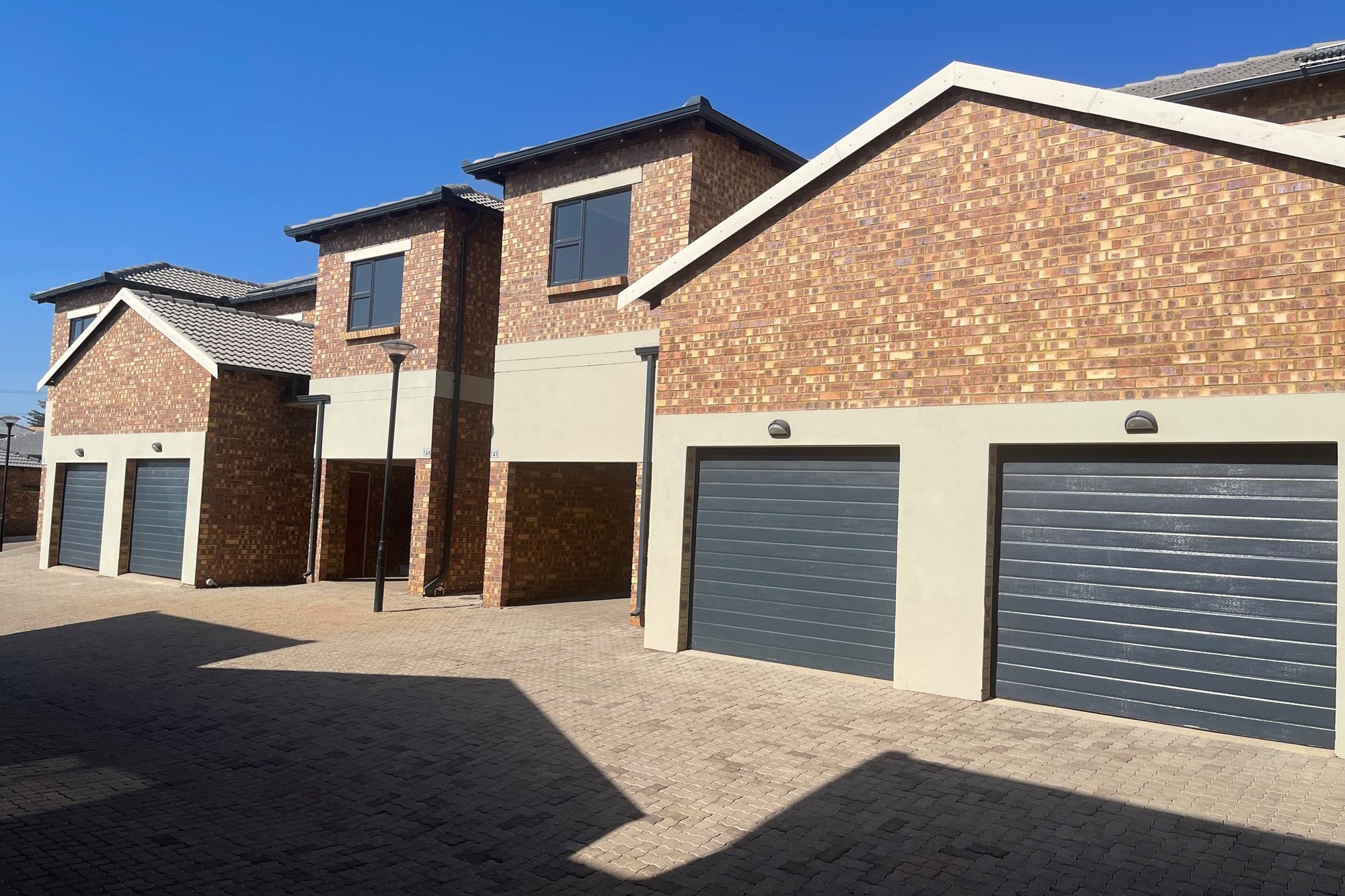 Apartment for sale in Die Heuwel, Witbank, 140 m²
