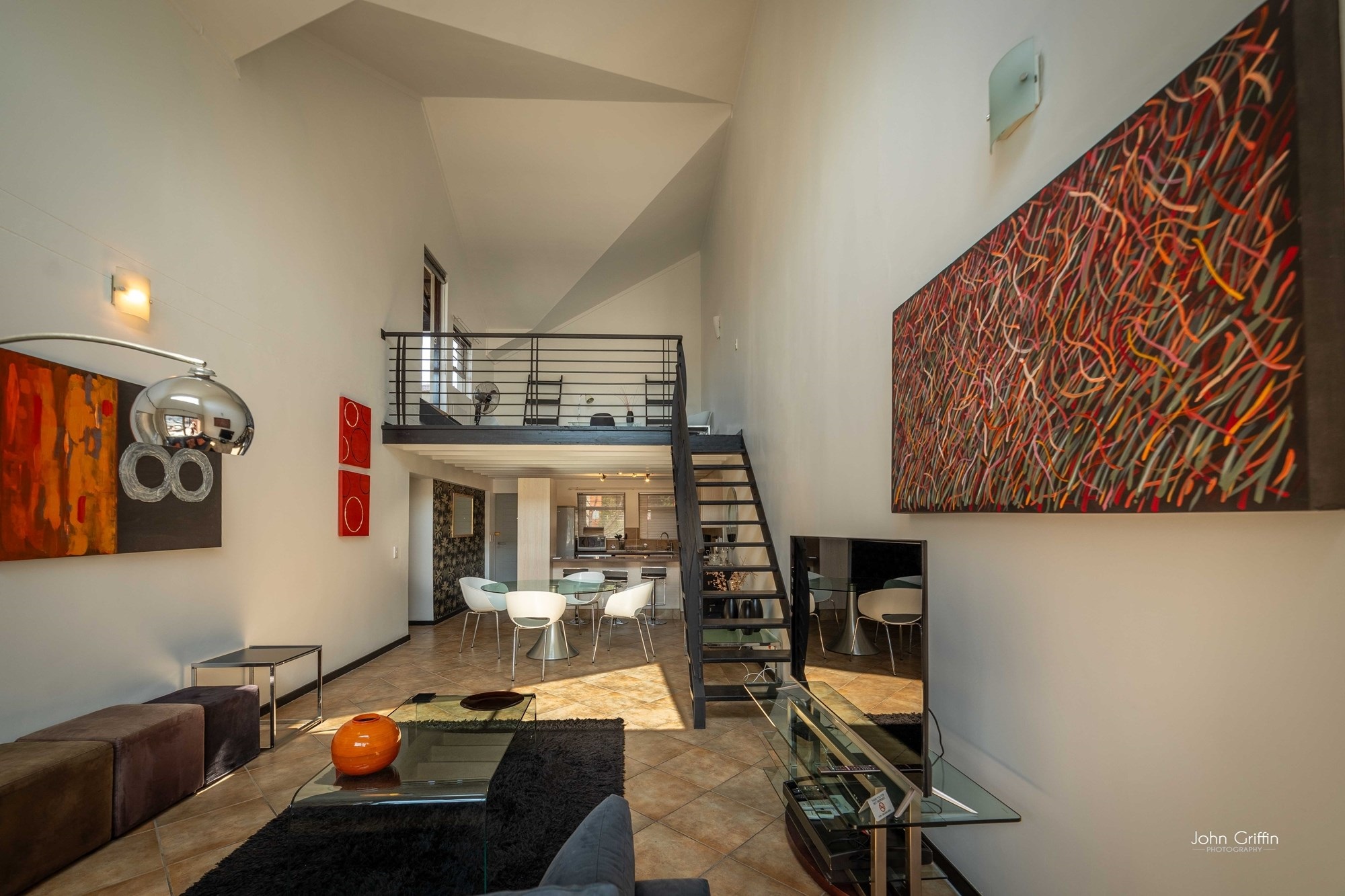 Apartment for rent in Bryanston, Sandton, 180 m²