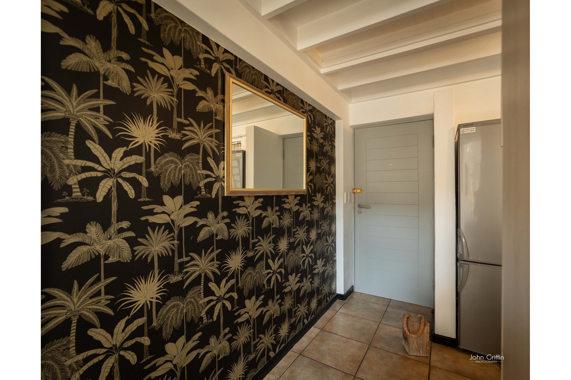 Apartment for rent in Bryanston, Sandton, 180 m²