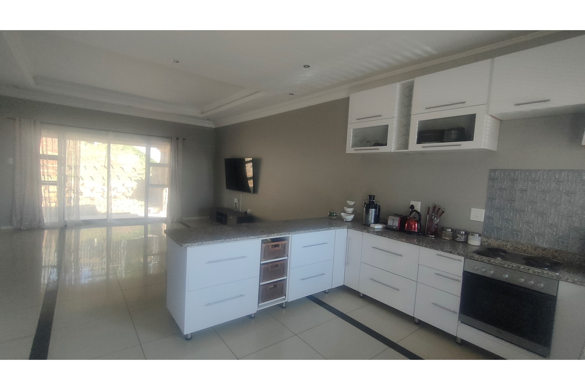 "Charming 3-Bed Oasis in Newlands West"