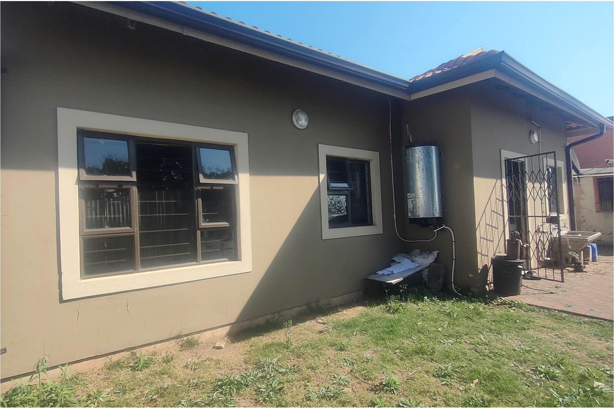 "Charming 3-Bed Oasis in Newlands West"