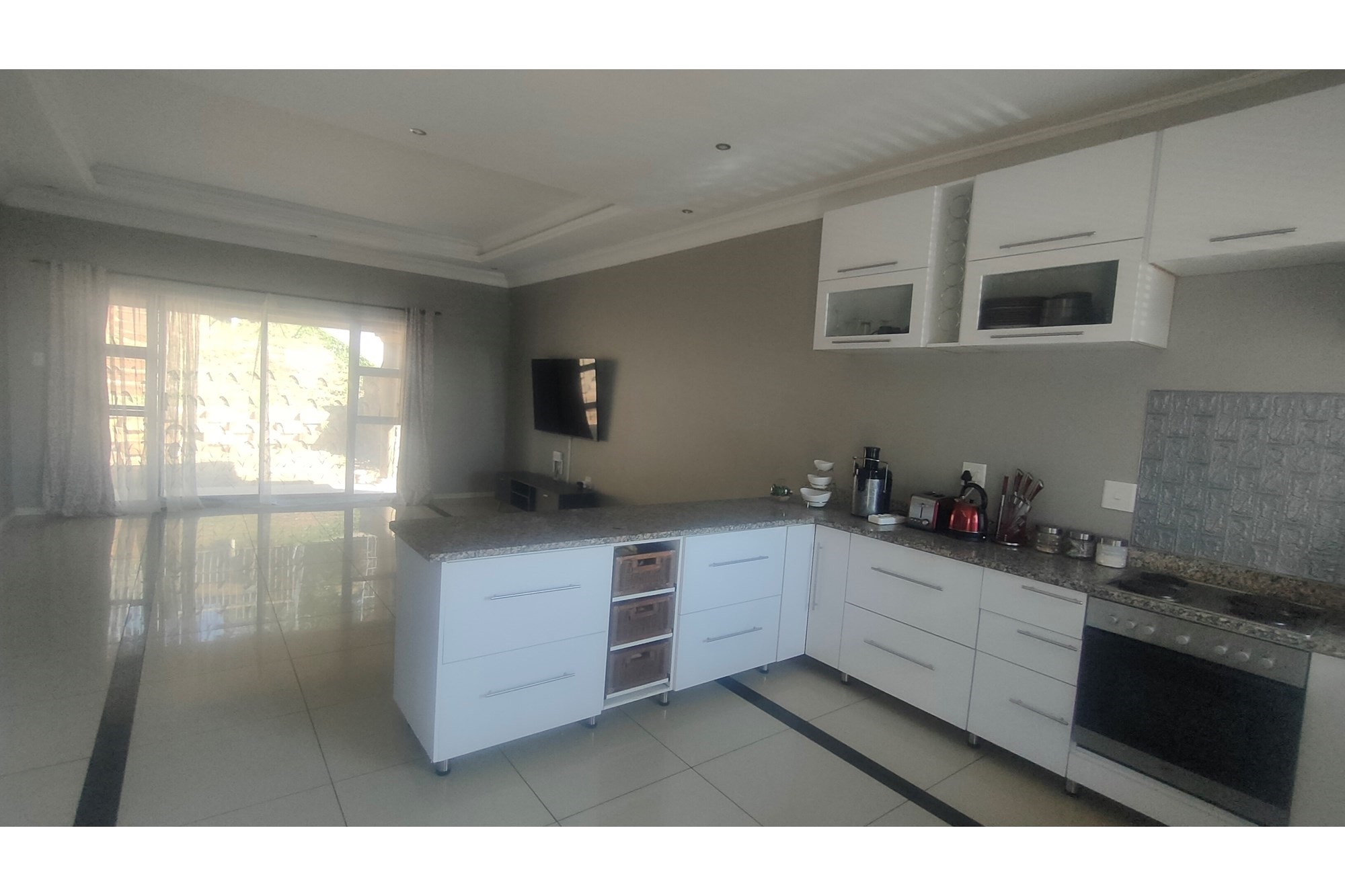 "Charming 3-Bed Oasis in Newlands West"