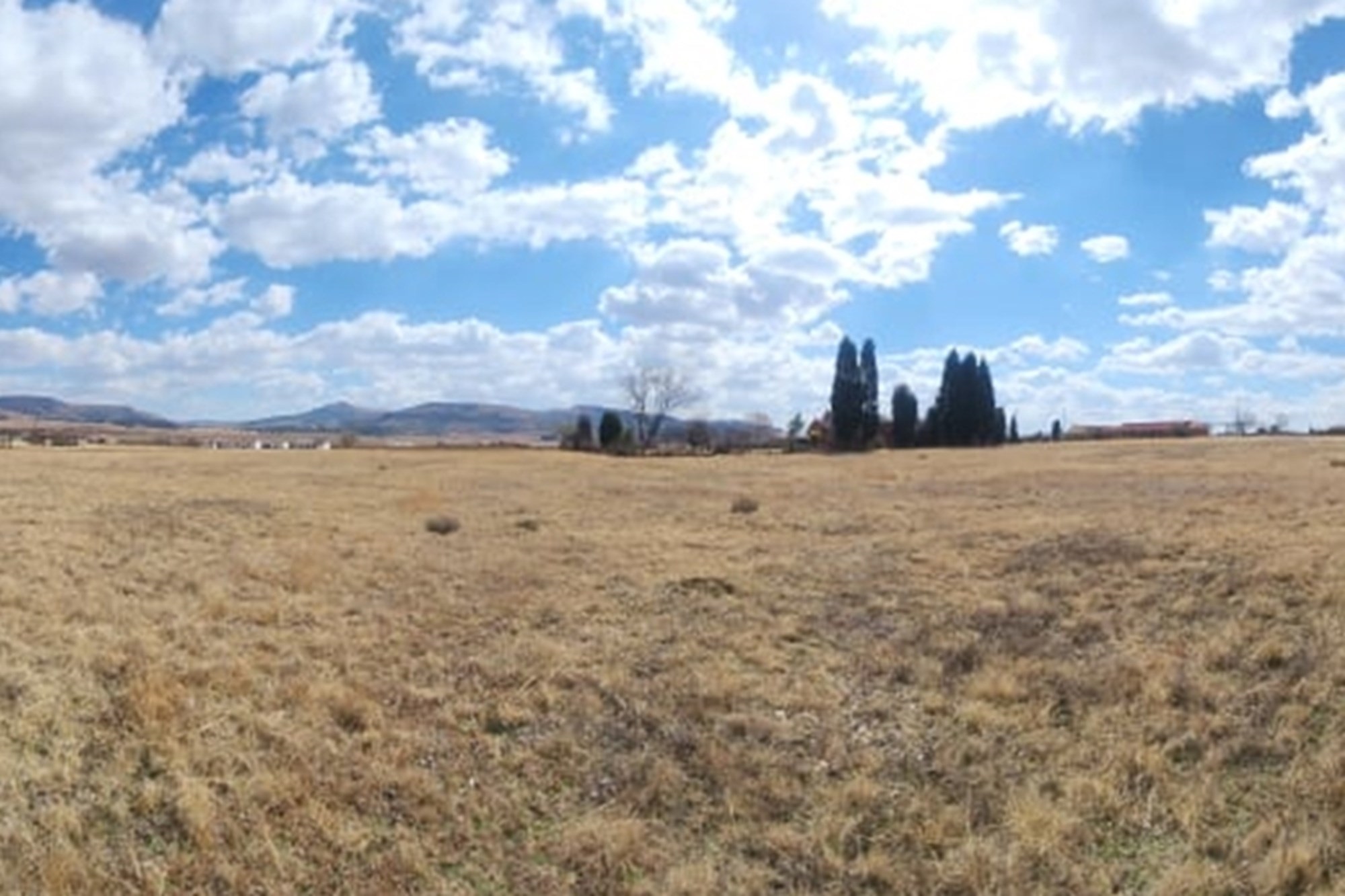 "Prime Land in Wakkerstroom: 5,710sqm Dream Site"