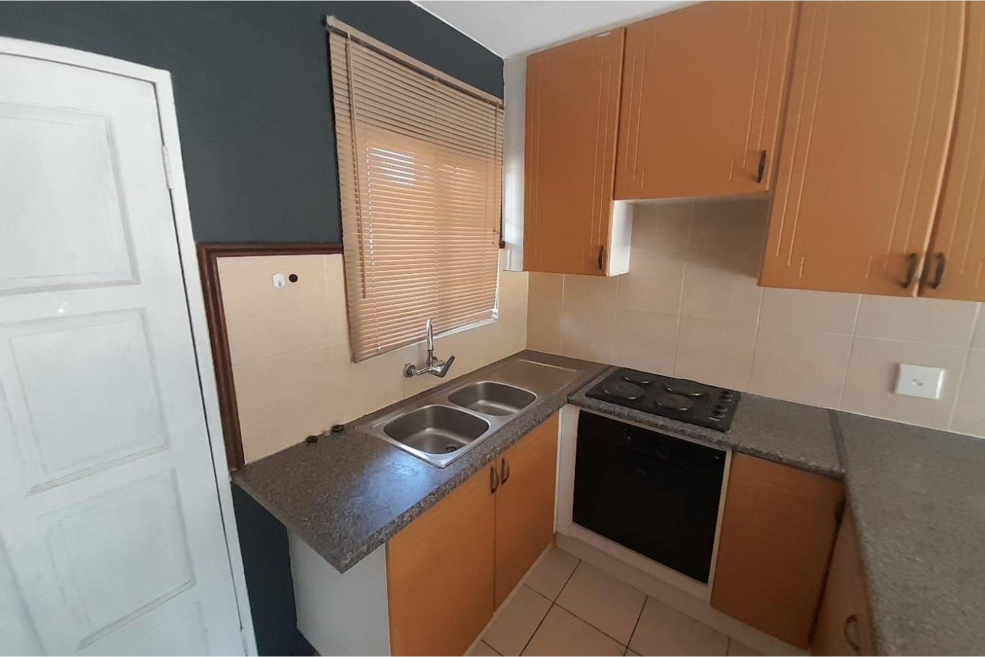 Midrand - 2 Bedroom Corner Stack Unit For Sale