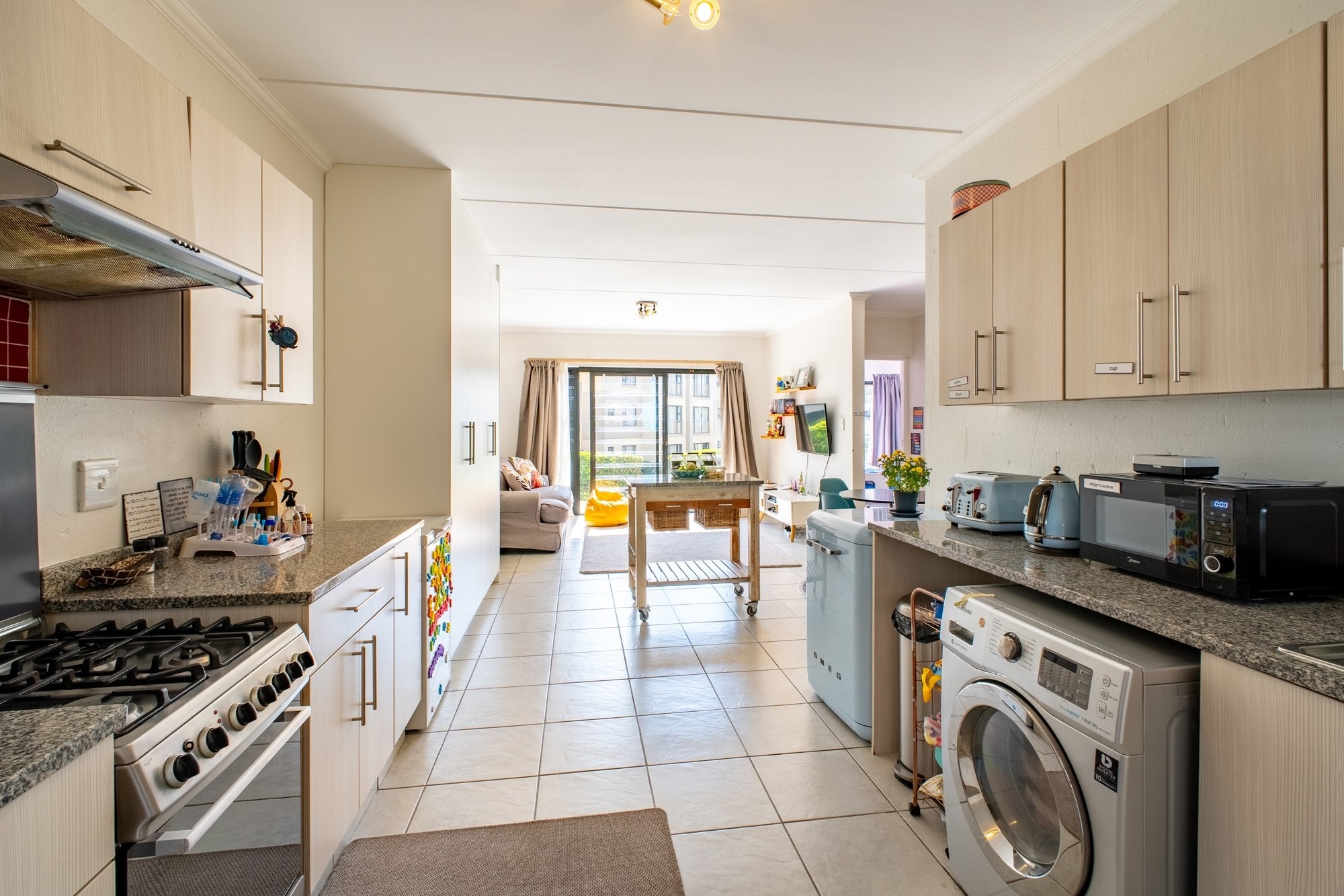 Spacious Ground Floor 2Bed Apartment with Garden and Flexible Office Space