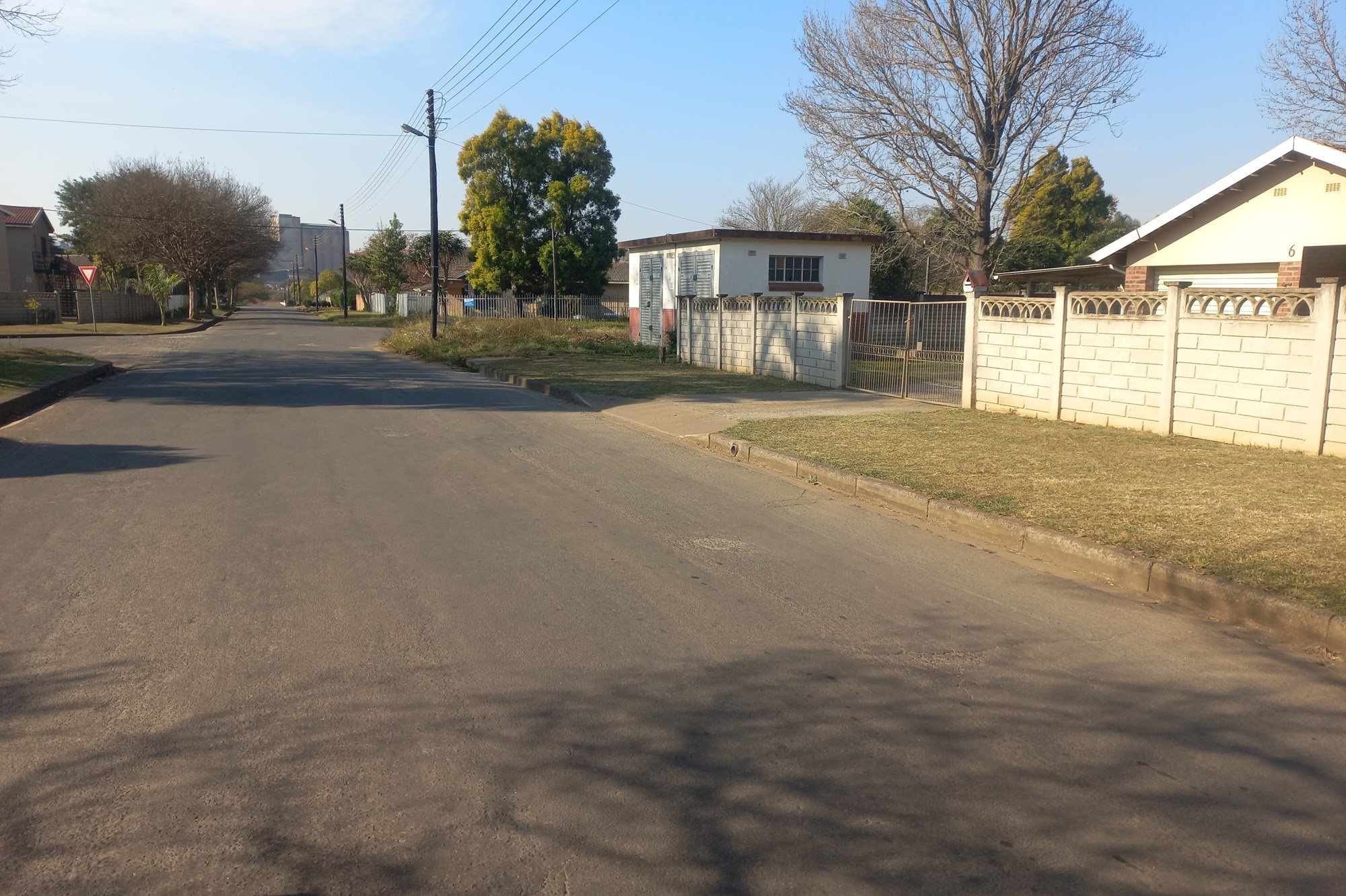 SCOTTSVILLE FAMILY HOUE OR CHANGE IT TO STUDENT ACCOMMODATION