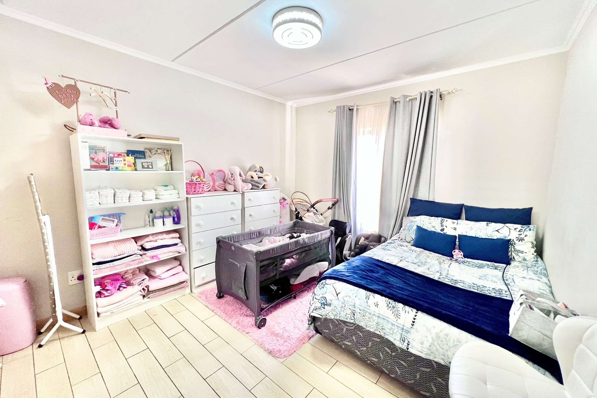 Modern Two-Bed, Two-Bath Apartment in Secure Complex