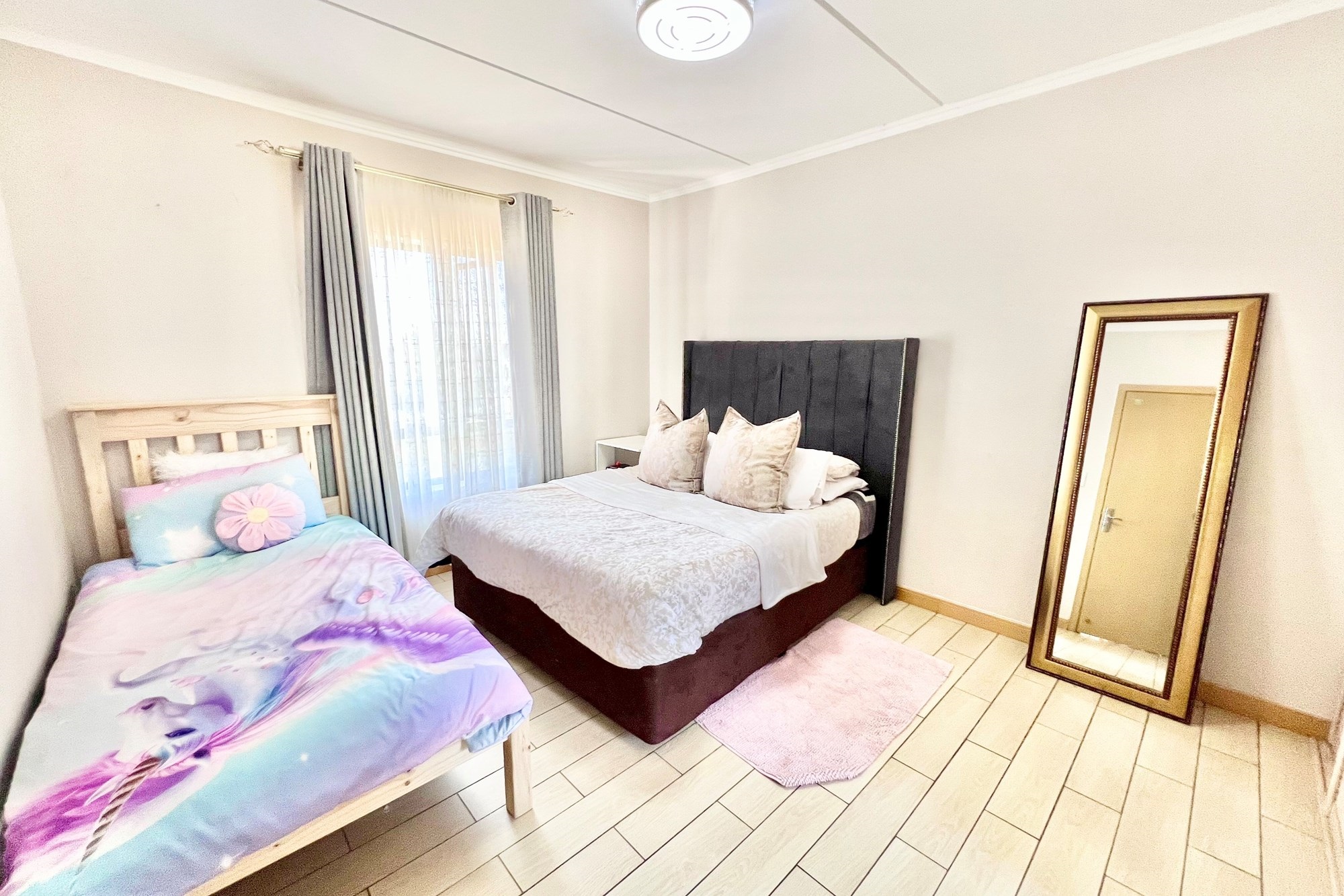 Modern Two-Bed, Two-Bath Apartment in Secure Complex
