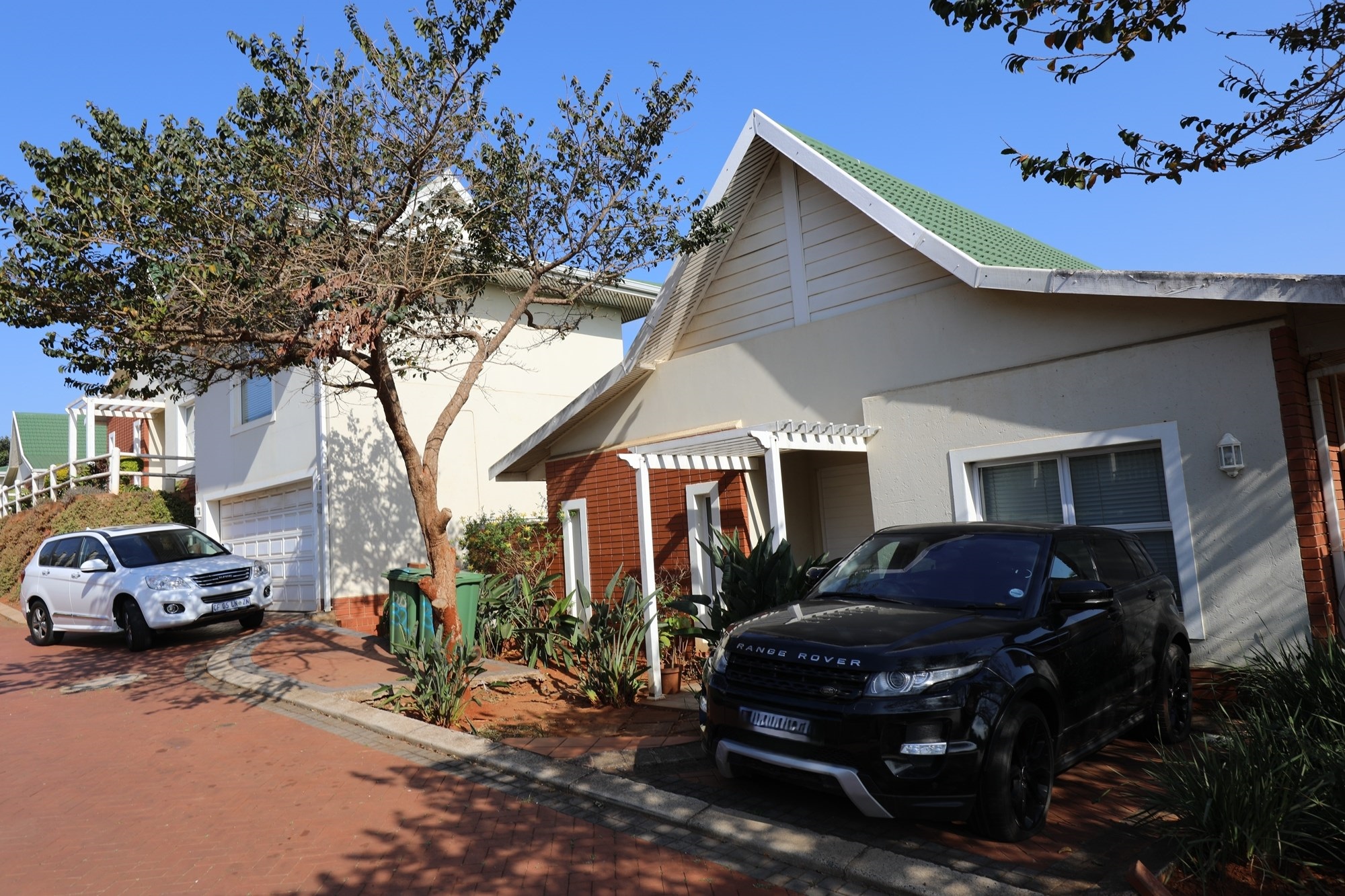 3 Bedroom Townhouse for sale in Kindlewood Estate, Mount Edgecombe