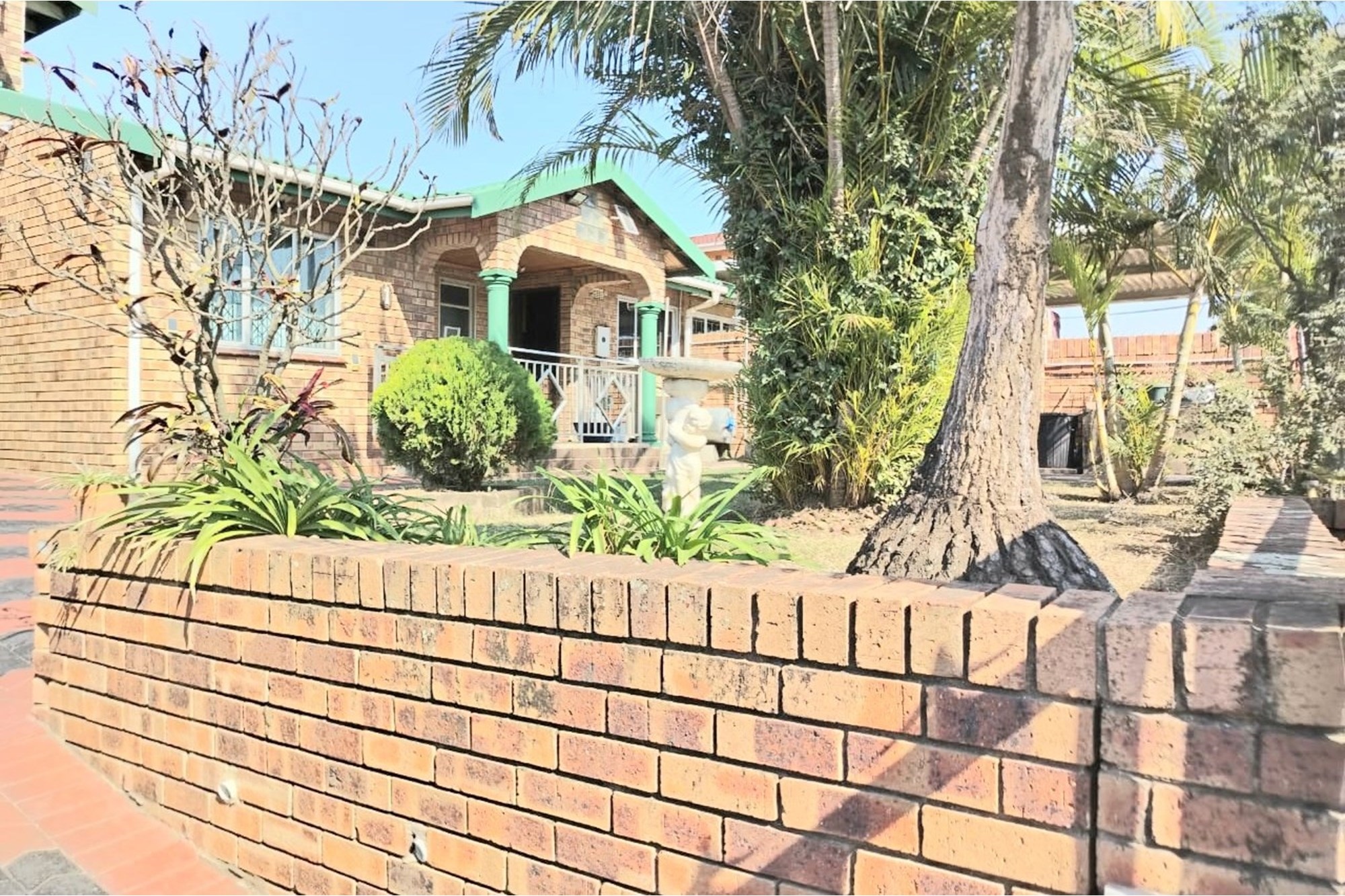 3 PROPERTIES FOR THE PRICE OF ONE! Modern Corner Simplex for Sale in Rydalvale Phoenix