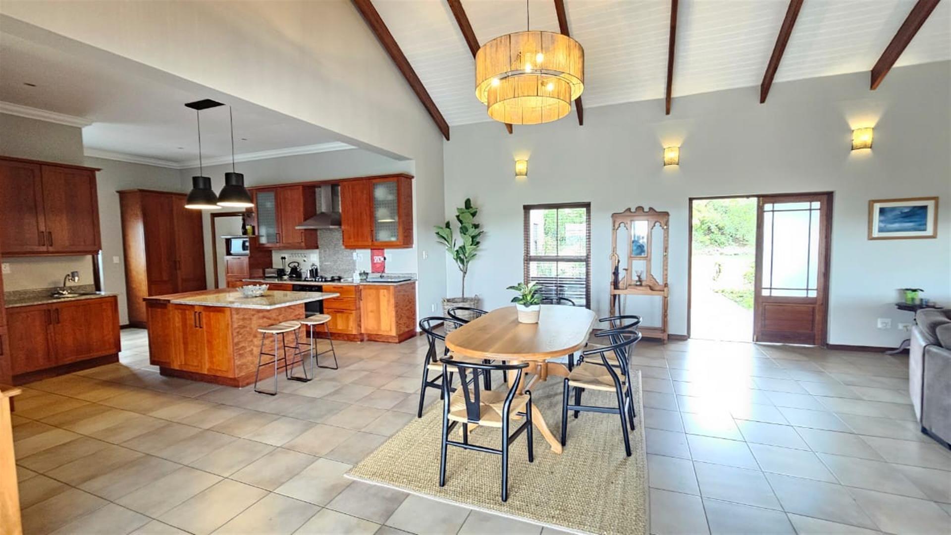 Intaba Ridge secure Eco estate - make this you new address. Beautiful family home with flatlet! 2