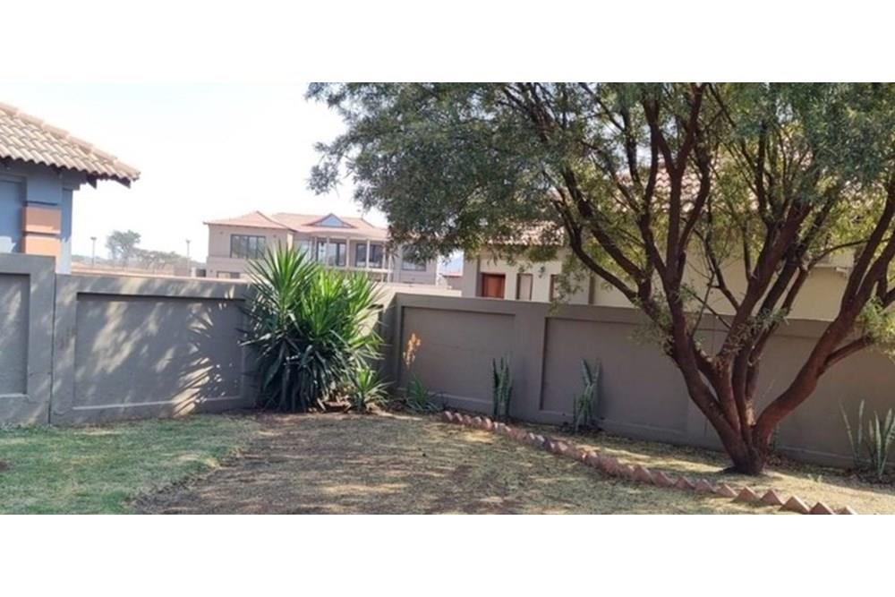 Apartment For Sale in Brits Central, Brits, North West