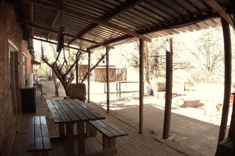Lifestyle Smallholding, 1 hectare with 4 bedroom house for Sale in Bela Bela