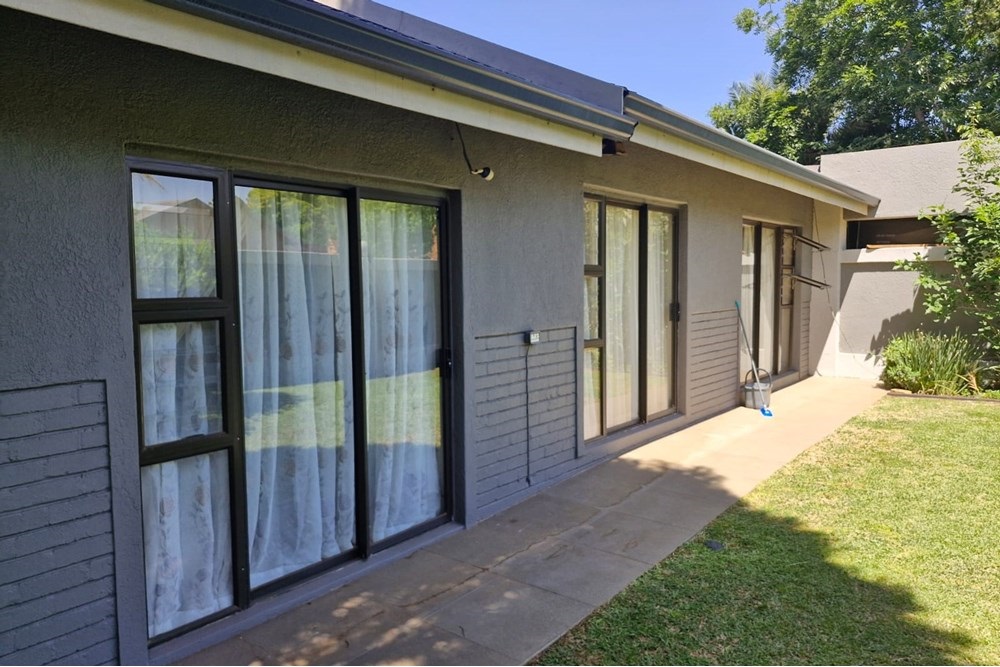 House For Sale in Doringkruin, Klerksdorp, North West