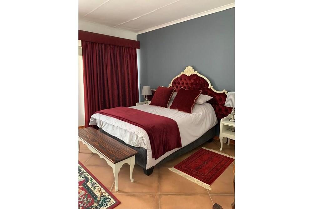 Apartment For Sale in Parys