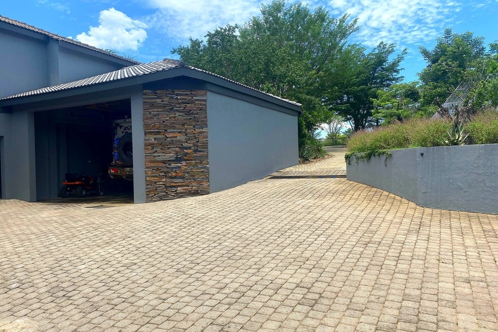 House for sale in Shandon Estate, Nelspruit, 2000 m²