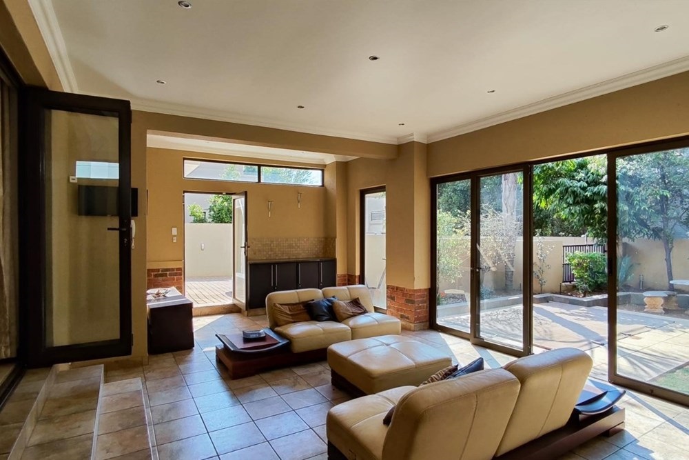 House For Sale in Greenstone Hill, Edenvale