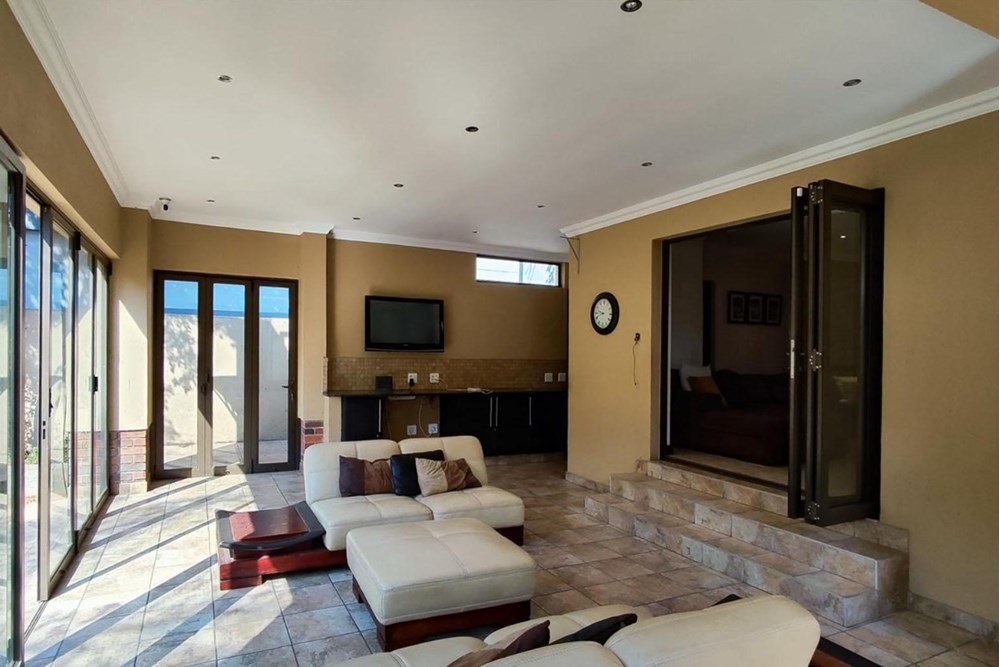 House For Sale in Greenstone Hill, Edenvale