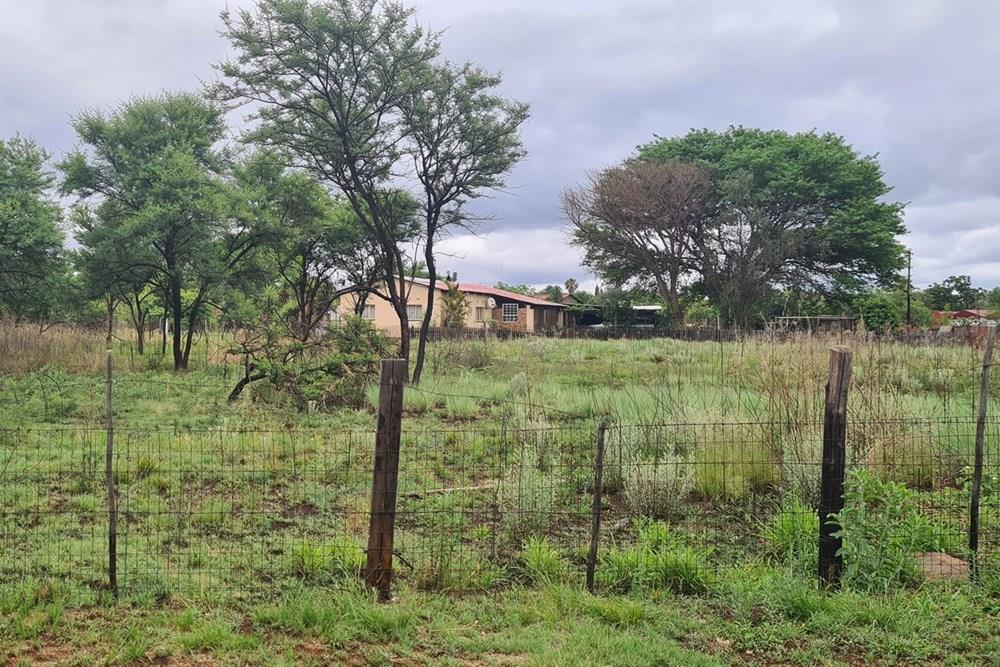 Farm For Sale in Heatherdale, Akasia