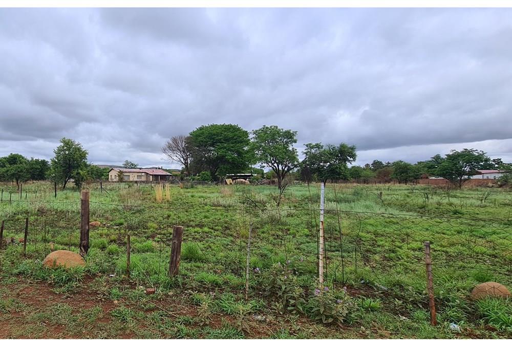Farm For Sale in Heatherdale, Akasia