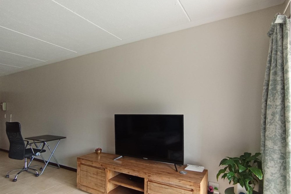 Apartment For Sale in Greenstone Hill, Edenvale