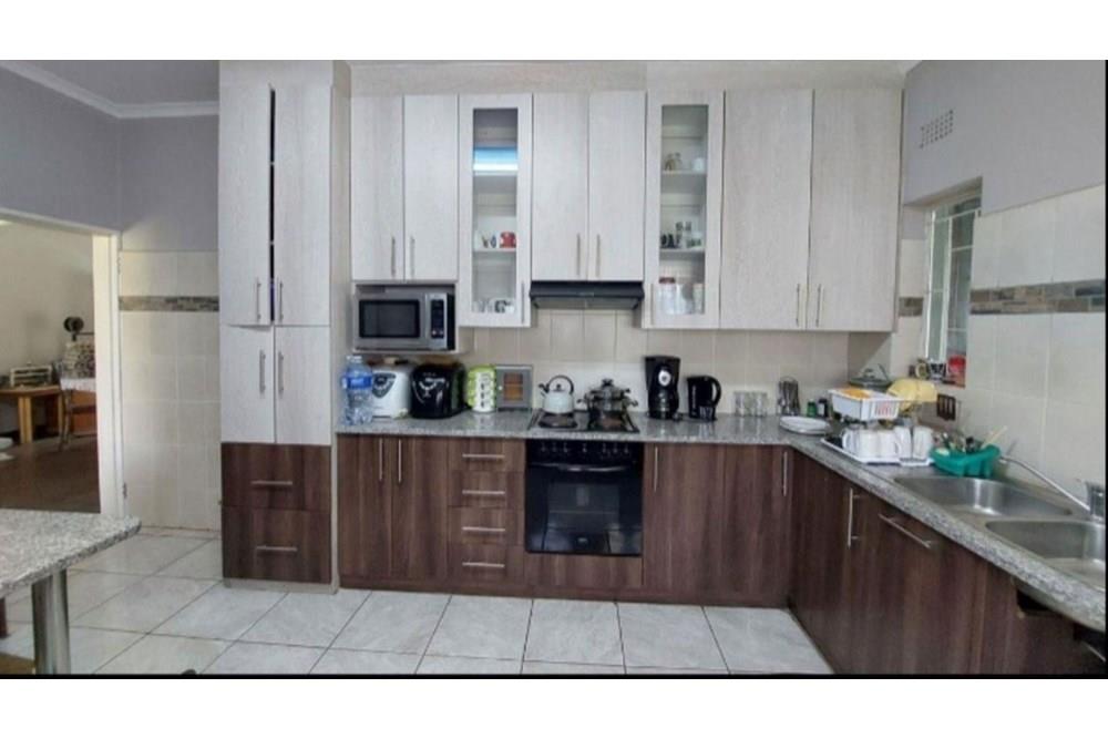 House For Sale in Huttenheights, Newcastle, KwaZulu Natal