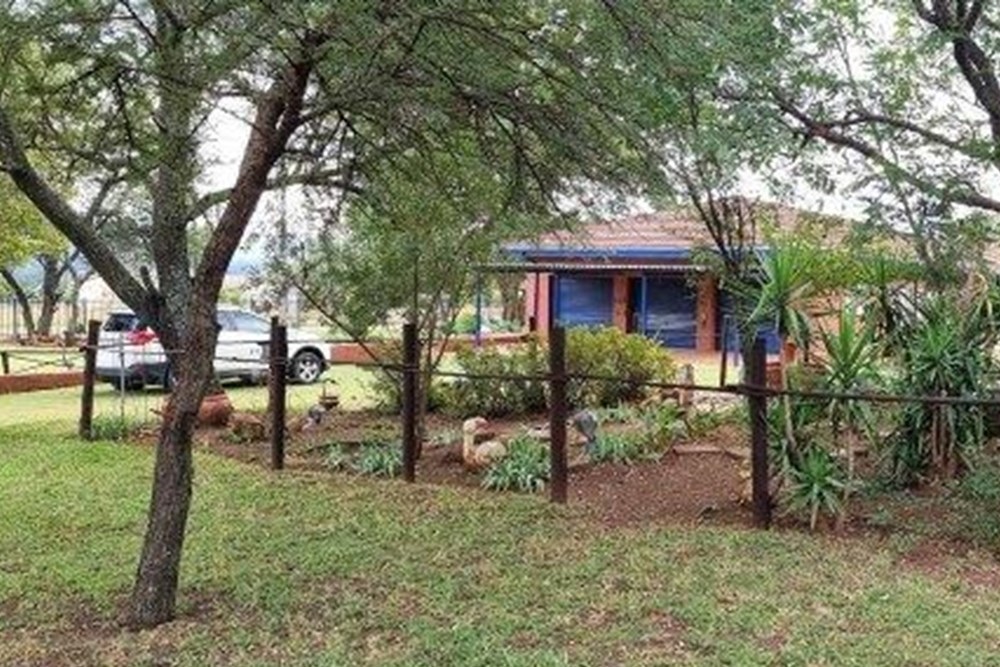 Small Holding For Sale in Magaliesmoot/Kameeldrift West, Pretoria