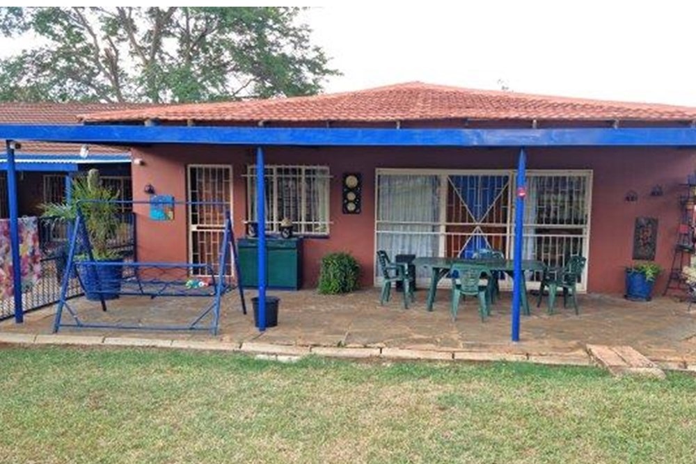 Small Holding For Sale in Magaliesmoot/Kameeldrift West, Pretoria